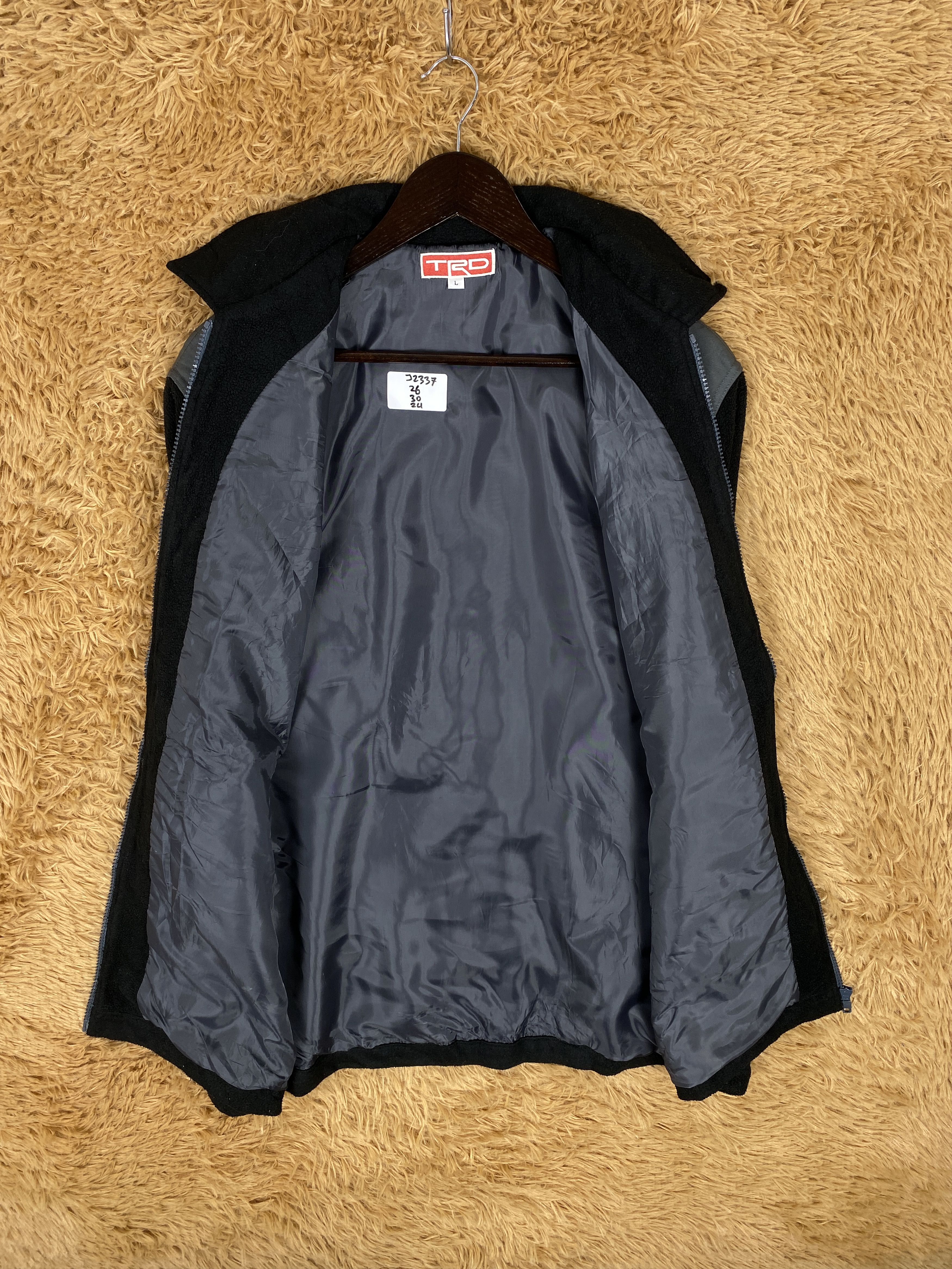 Japanese Brand Vintage Toyota Racing Development Motor Sports Jacket J2337 Size US L / EU 52-54 / 3 - 7 Thumbnail