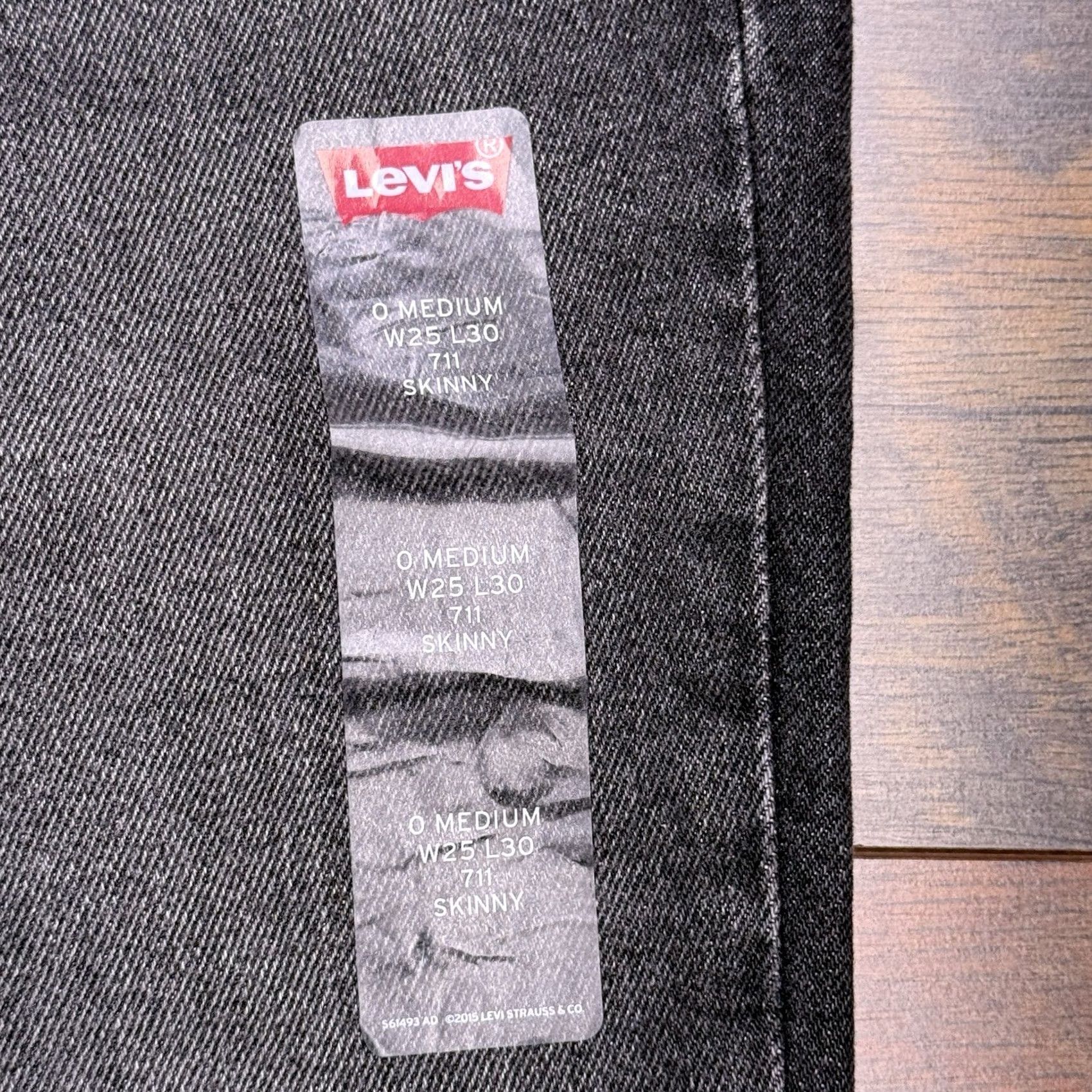 Levi's Levi's 711 Skinny Jeans Womens 25 Black Low Rise Stretch 25x30 Denim Cotton Elastane 5-Pocket Zipper Button Regular Waist Inseam 30 New Size 42" / US 20 - 5 Thumbnail