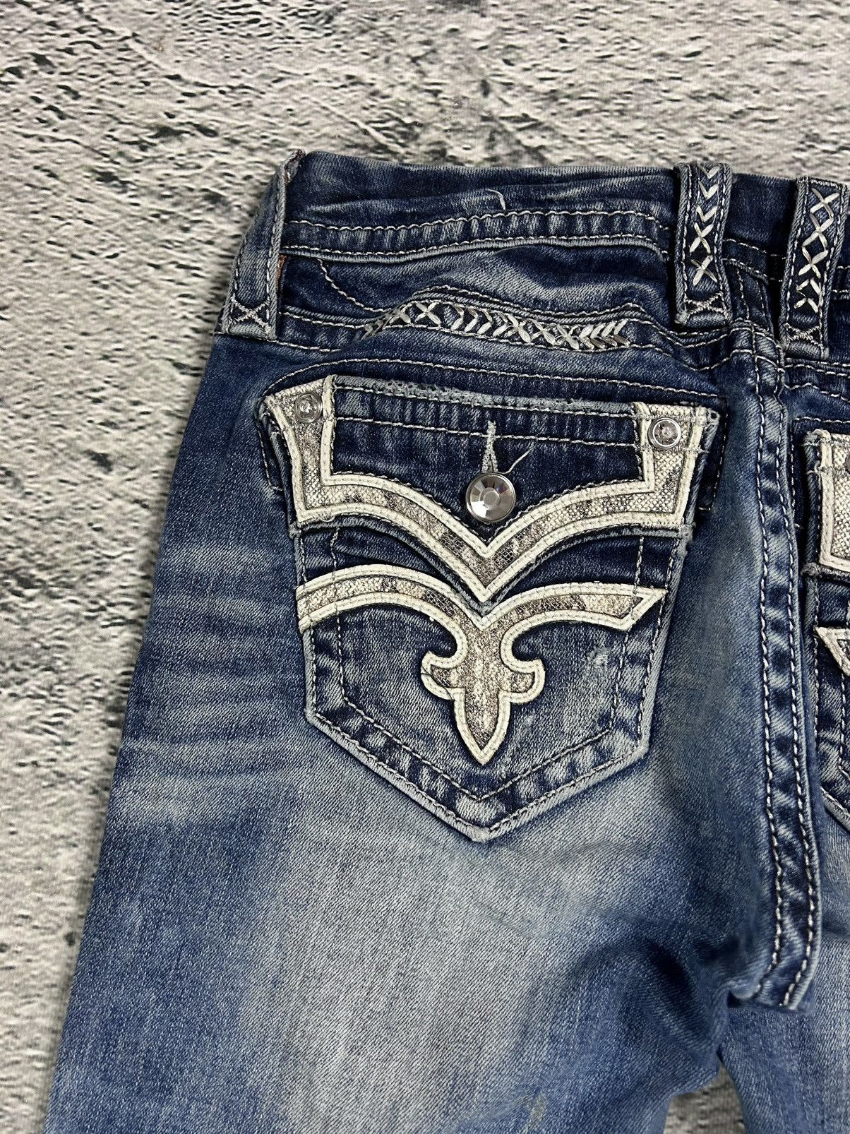 Rock Revival Rock Revival vintage rhinestone snakeskin jeans Y2K flared Size 27" / US 4 / IT 40 - 3 Thumbnail