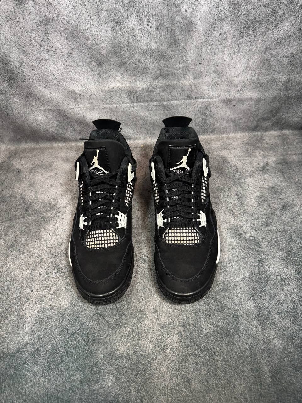 Jordan Brand Size 11 | Jordan 4 White Thunder No Box | Pre-Owned Size US 11 / EU 44 - 3 Thumbnail