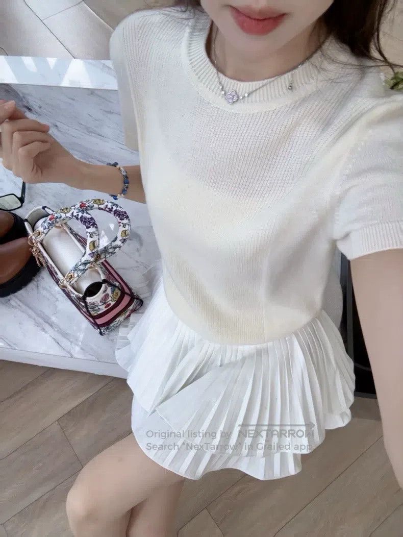 Hermes Hermes Ivory Short Sleeve Knit, 100% Cashmere Size S / US 4 / IT 40 - 2 Thumbnail