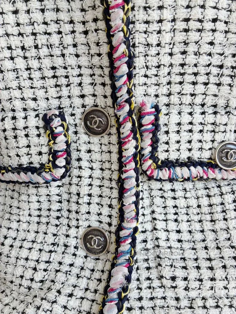 Chanel Chanel 21P white and colourful rolled-edged lantern sleeve Size XXS / US 00 / IT 34 - 5 Thumbnail
