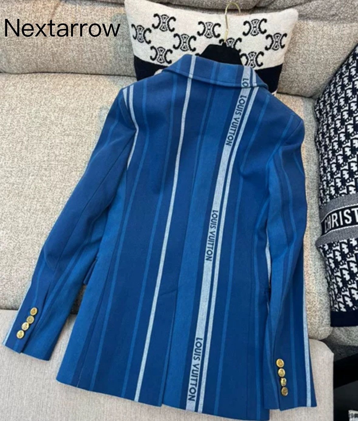Louis Vuitton Louis Vuitton blue V-neck striped letter logo denim jacket Size US S / EU 44-46 / 1 - 2 Thumbnail