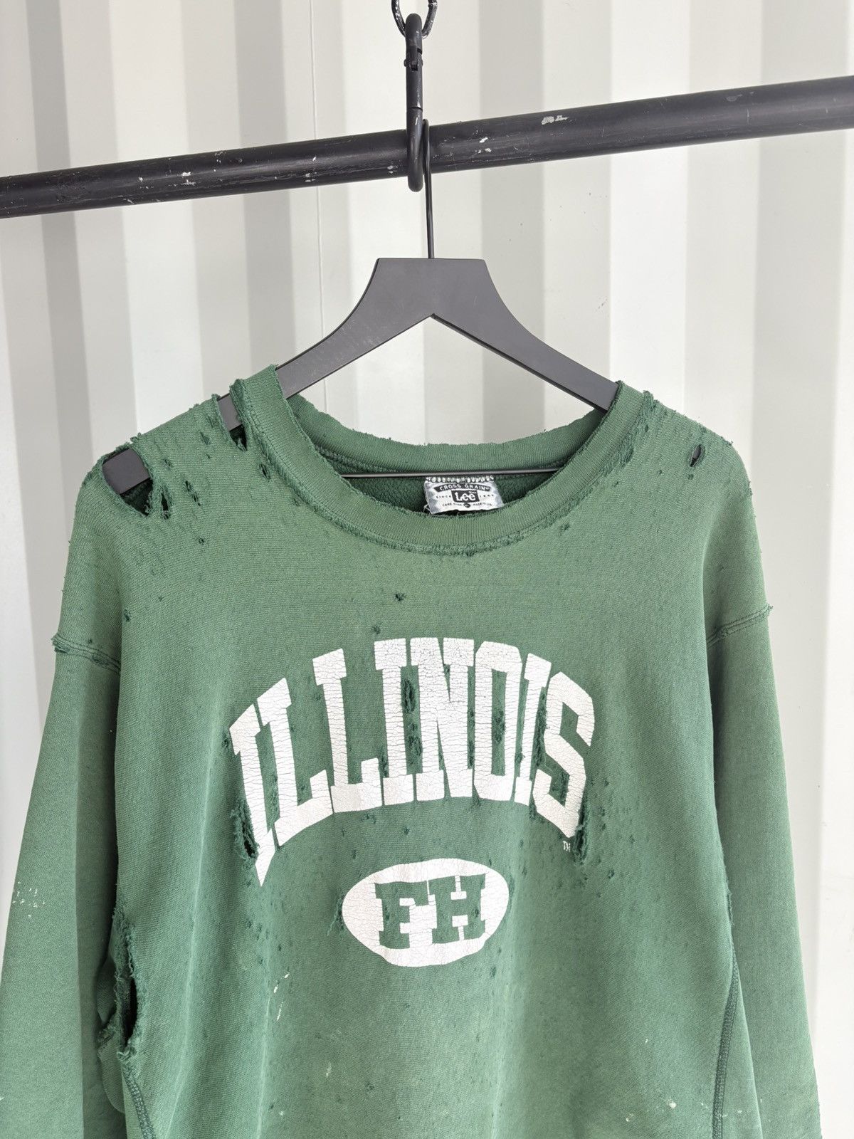 Vintage Illinois Thrashed Distressed Faded Sweatshirt Grunge Size US XL / EU 56 / 4 - 2 Thumbnail