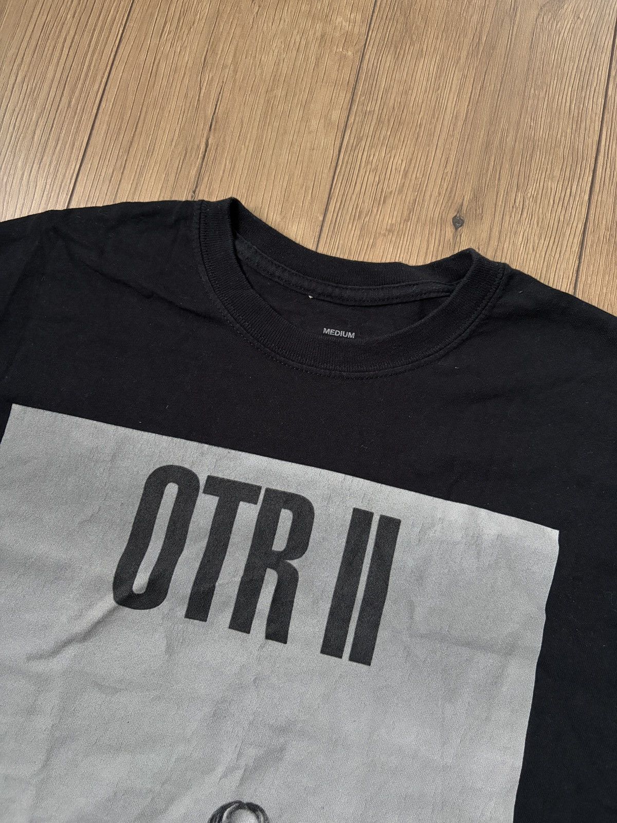 Band Tees OTR II Jay Z and Beyonce 2018 Tour T-shirt Size US M / EU 48-50 / 2 - 5 Thumbnail