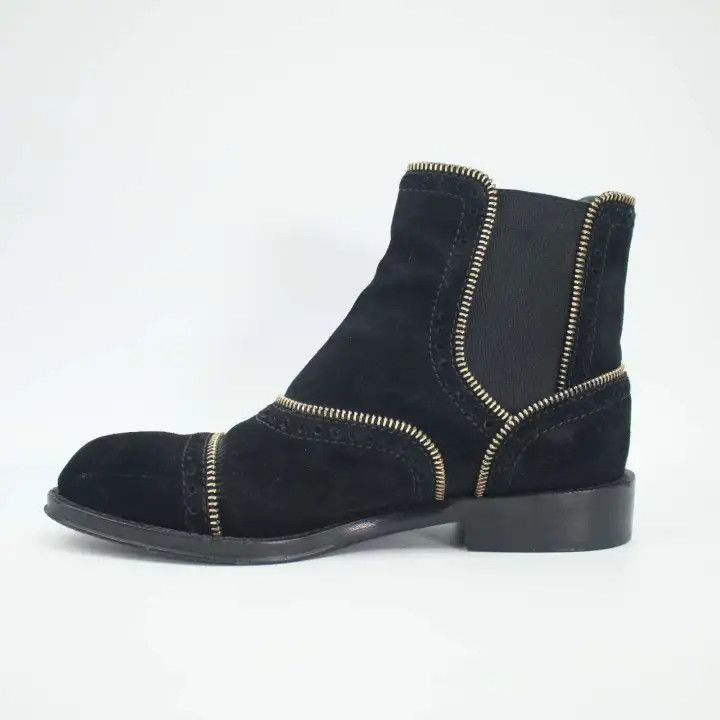 Louis Vuitton Louis Vuitton Black Leather Ankle Boots for Women -2508 Size US 5 / IT 35 - 1 Thumbnail