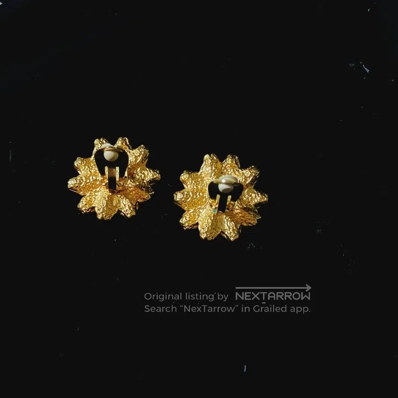 Kenzo KENZO Vintage Pearl Flower Ear Studs Earrings Size ONE SIZE - 4 Thumbnail