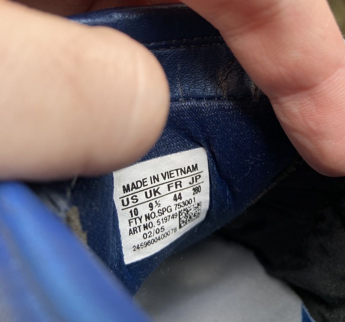 Adidas × Vintage Vintage 2005 Adidas Predator Absolute TRX FG (Blue/Silver) Size US 10 / EU 43 - 13 Thumbnail