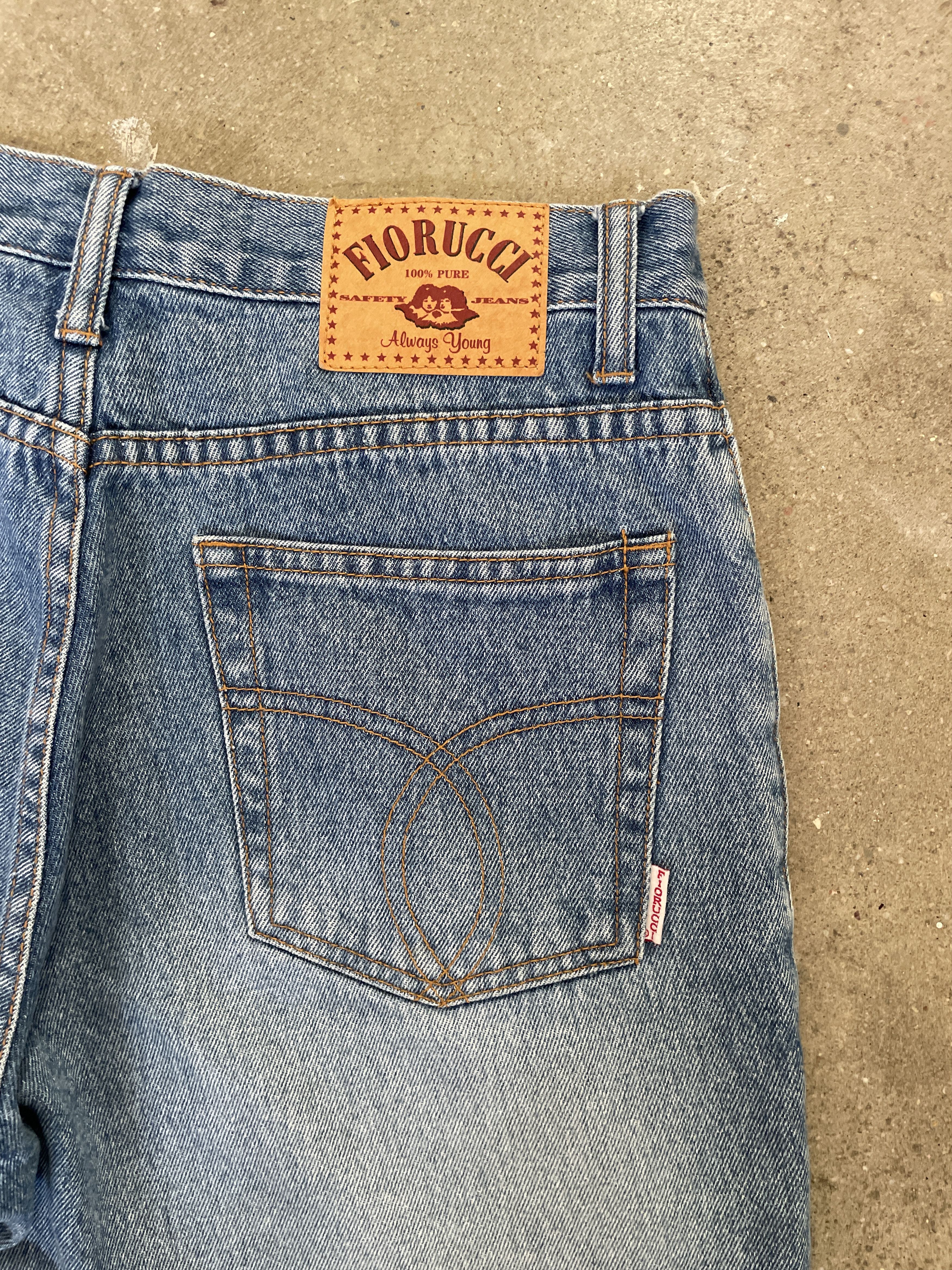 Fiorucci Fiorucci 3/4 Capri Jeans Size 32" / US 10 / IT 46 - 6 Thumbnail