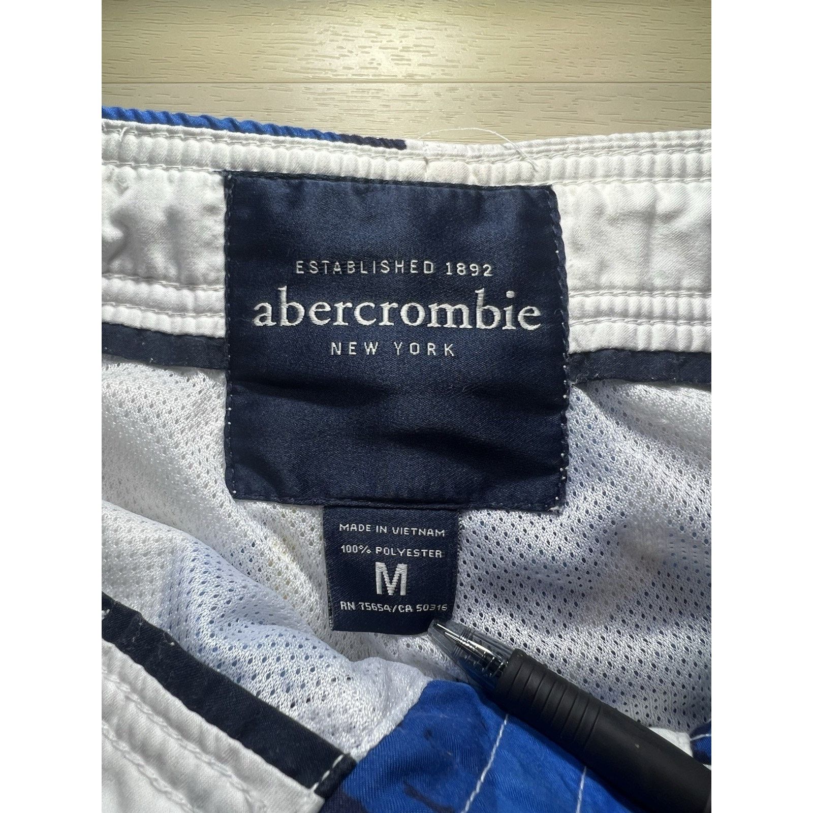 Abercrombie & Fitch abercrombie fitch swim trunks Trunks Blue White Sz M Pockets Size US 30 / EU 46 - 4 Thumbnail