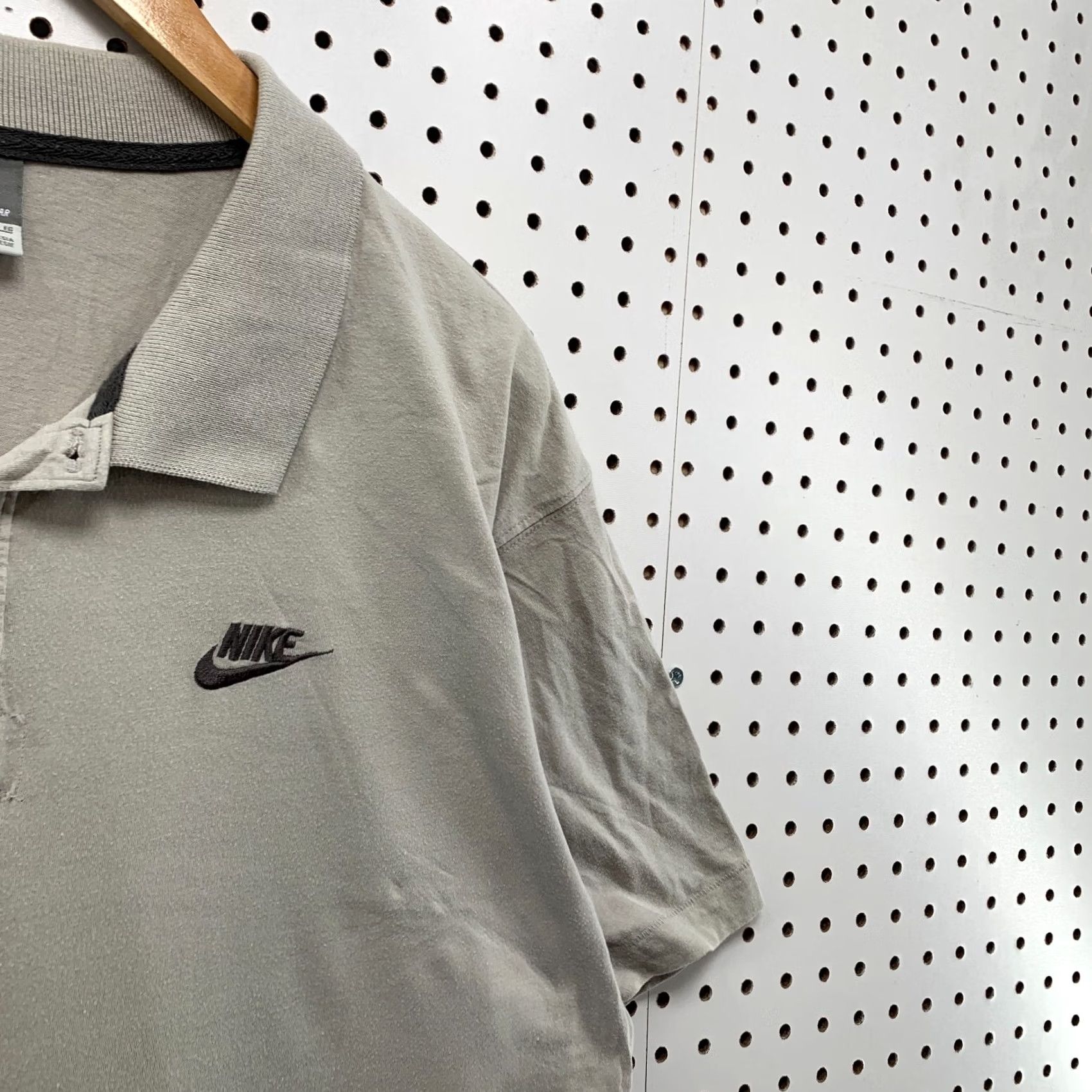 Nike VINTAGE Nike Sportswear Collared Polo Shirt Gray Swoosh Mens XL 24x33 Size US XL / EU 56 / 4 - 7 Thumbnail