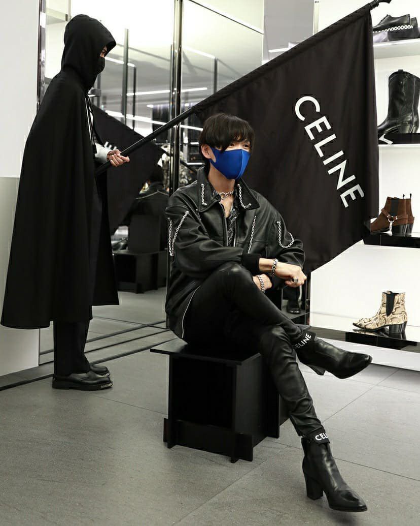 Celine F/W21 Teen Knight Poem Leather Legging Size US 31 - 2 Thumbnail