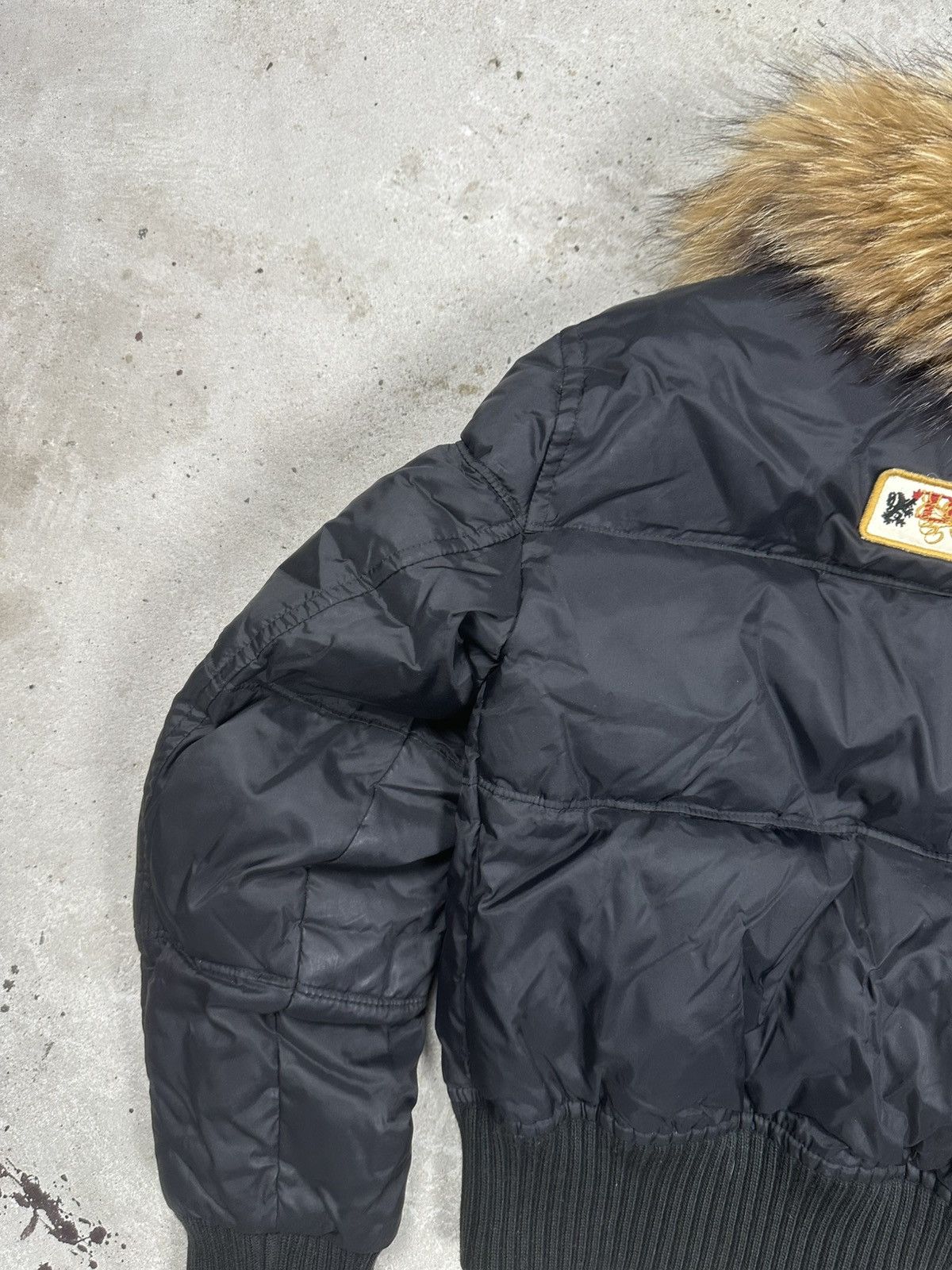 Dsquared2 2000s Dsquared2 Racoon Fur Down Puffer Bomber Jacket Crop Size M / US 6-8 / IT 42-44 - 18 Thumbnail