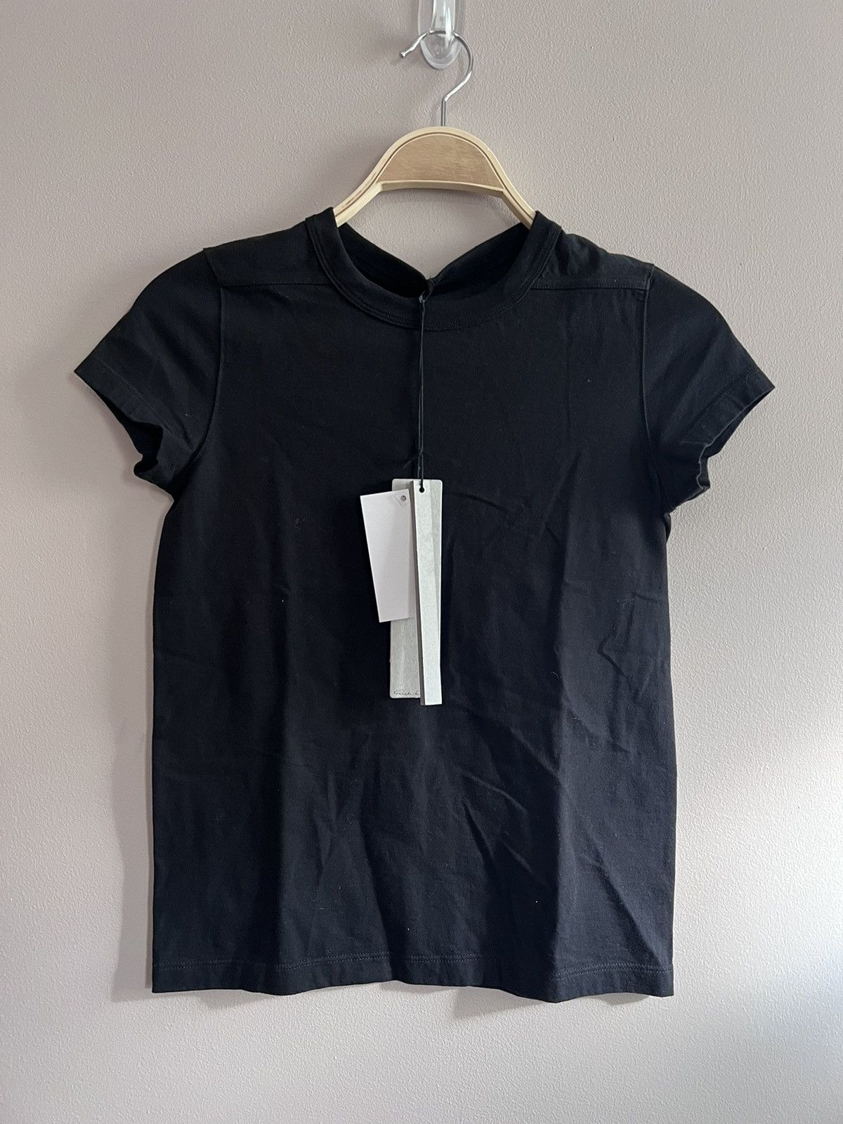 image of Rick Owens Ja Cropped Level T Shirt in Black, Women's (Size Small)