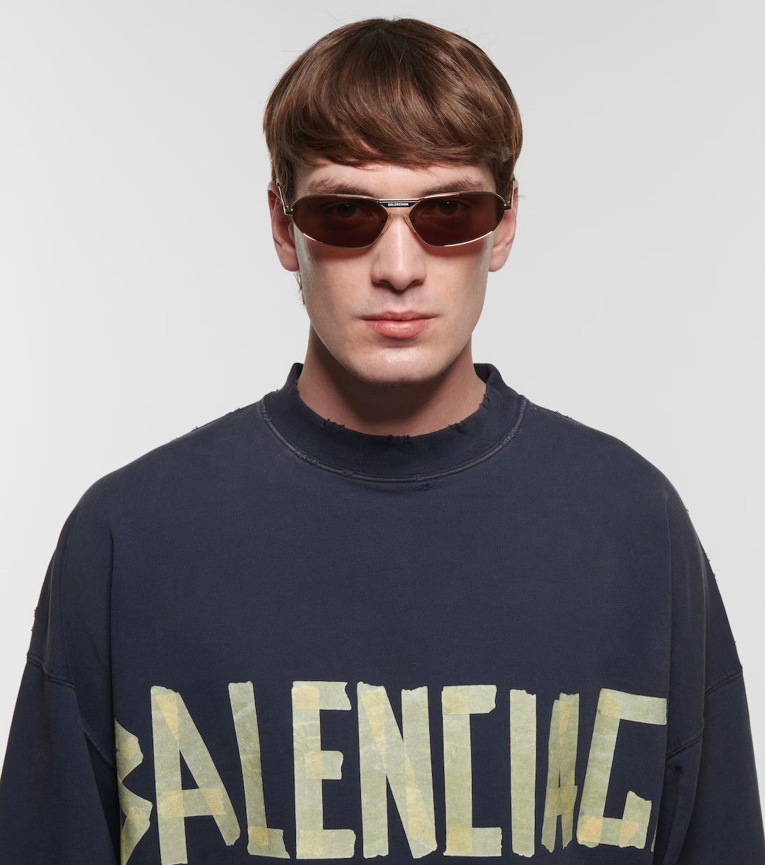 Balenciaga o1mt1gz0824 Size: OS / Tag 2.0 Oval Sunglasses in Gold Size ONE SIZE - 3 Thumbnail