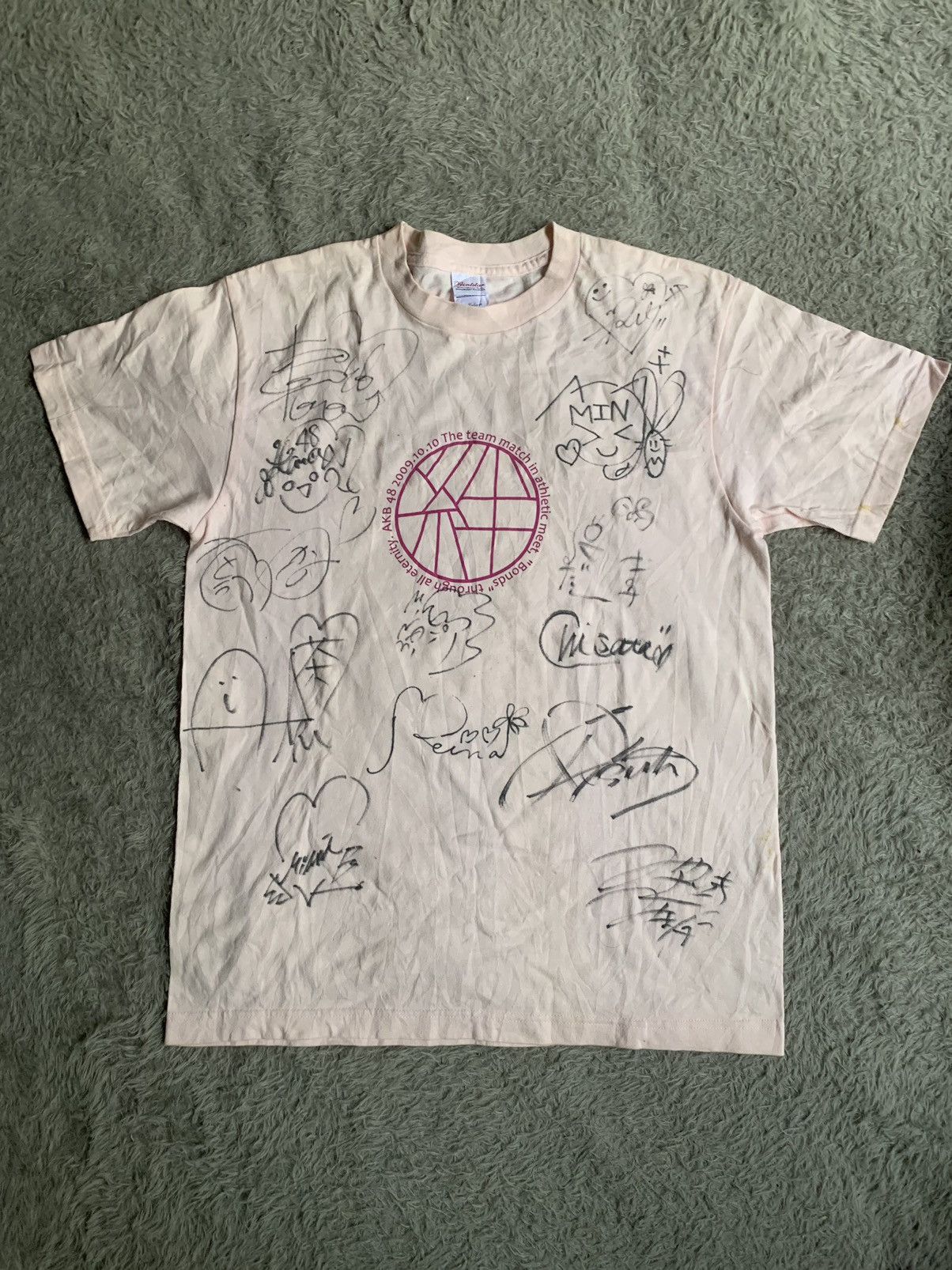 Japanese Brand Very Rare Akb48 2009 Full Sign Member Japan Idol Band Tee Size US M / EU 48-50 / 2 - 1 Thumbnail