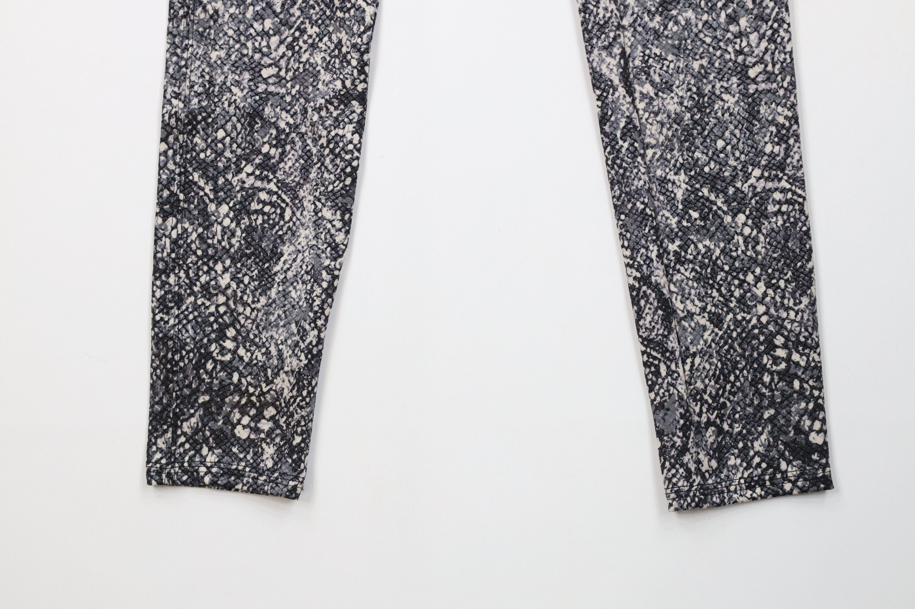 Spanx Spanx Faux Leather Snakeskin Stretch Shapewear Leggings Size 26" / US 2 / IT 38 - 4 Thumbnail