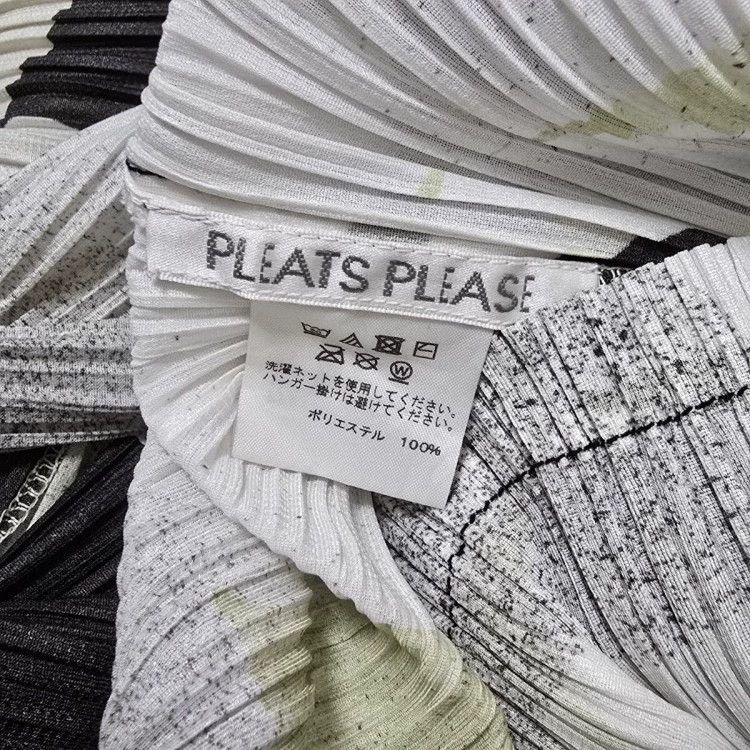 Issey Miyake Issey Miyake size:3 Black and grey horizontal stripe cloud Size M / US 6-8 / IT 42-44 - 3 Thumbnail