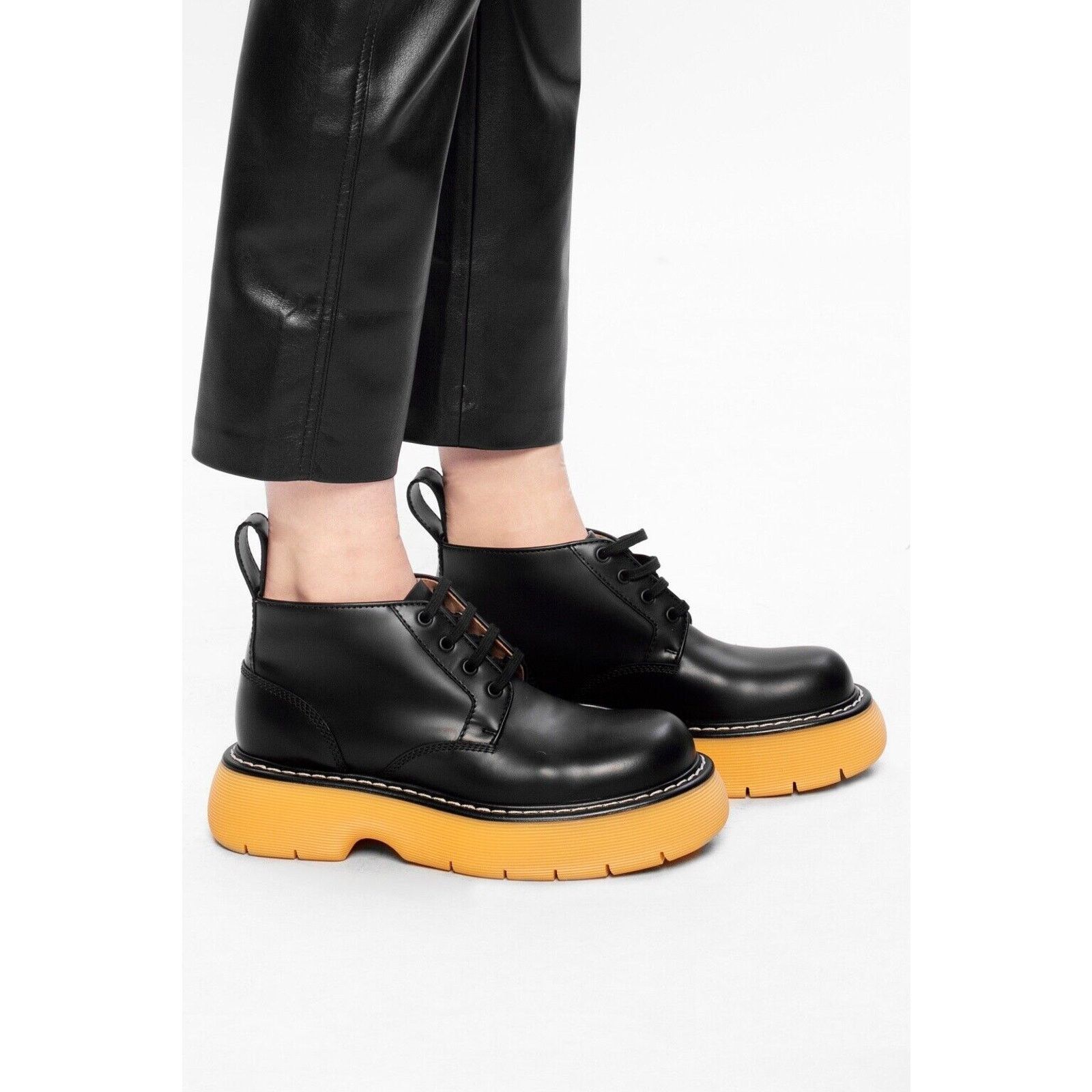 Bottega Veneta Bottega Veneta Swell Black Leather Rubber Lug Sole Lace Up Size US 7 / IT 37 - 4 Thumbnail