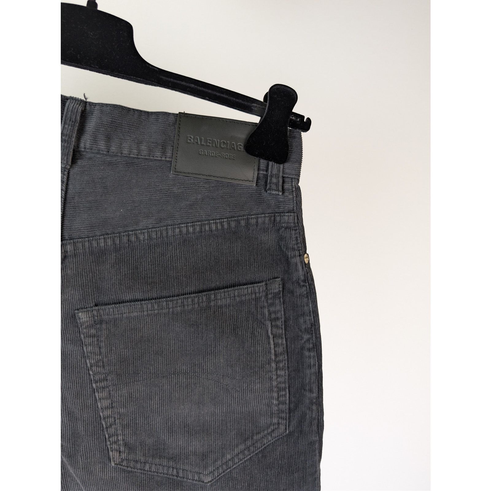 Balenciaga o1rshd1 Japanese Cotton Corduroy Denim Baggy Pants in Black Size US 28 / EU 44 - 14 Thumbnail