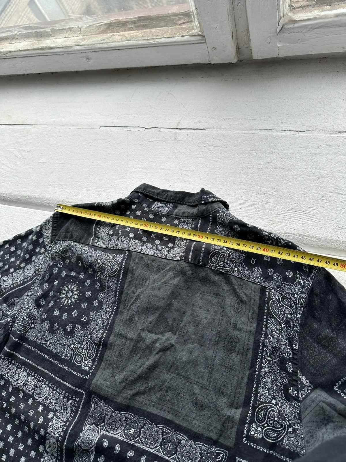Levi's × Levi's Vintage Clothing × Vintage 🚨Vintage Levi’s BANDANA PRINT Black Button Longsleeve HAWAII Size US S / EU 44-46 / 1 - 9 Thumbnail