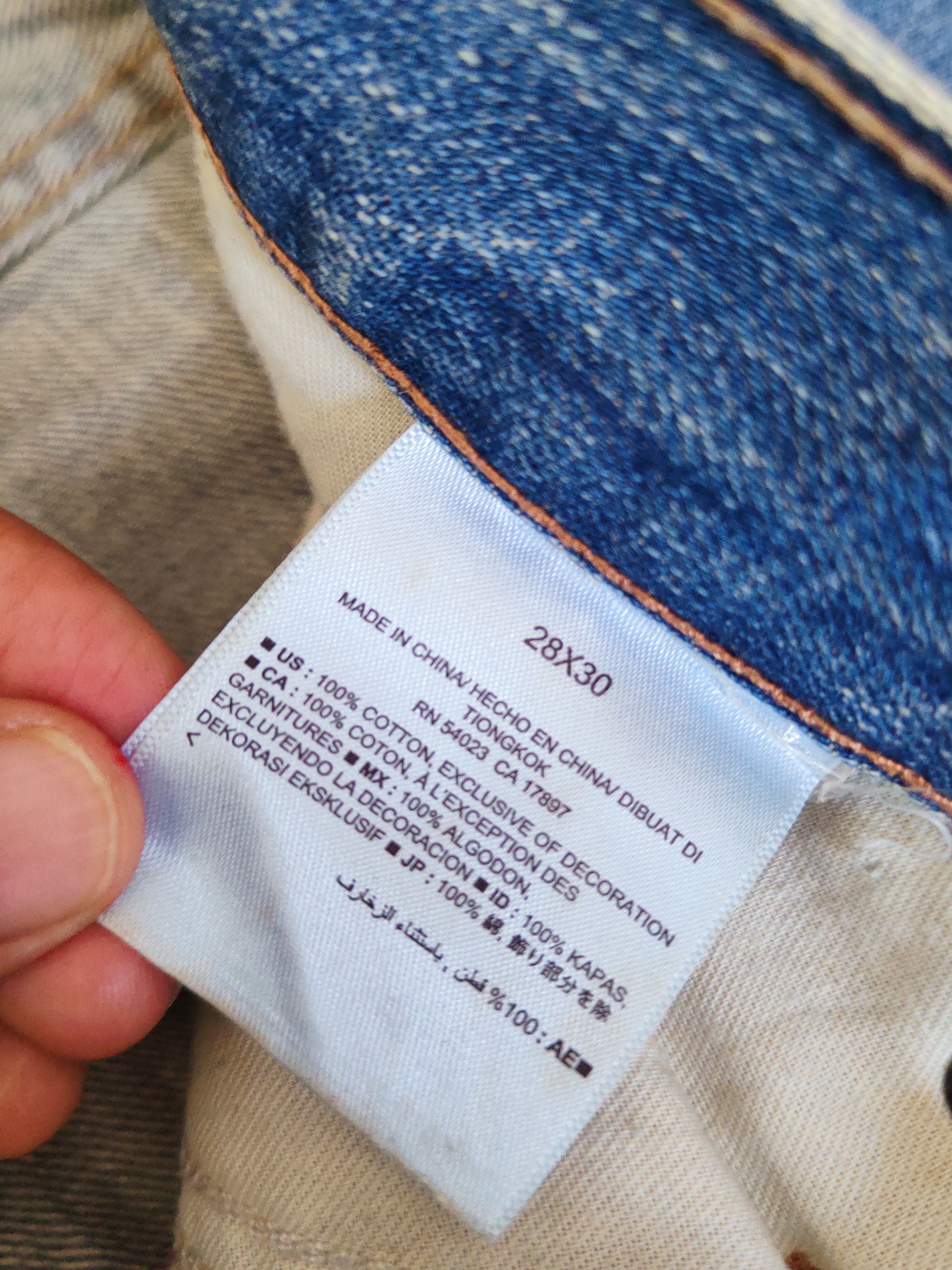 Japanese Brand Old Navy Blue Faded Distressed Ripped Jeans #W614 Size US 29 - 15 Thumbnail