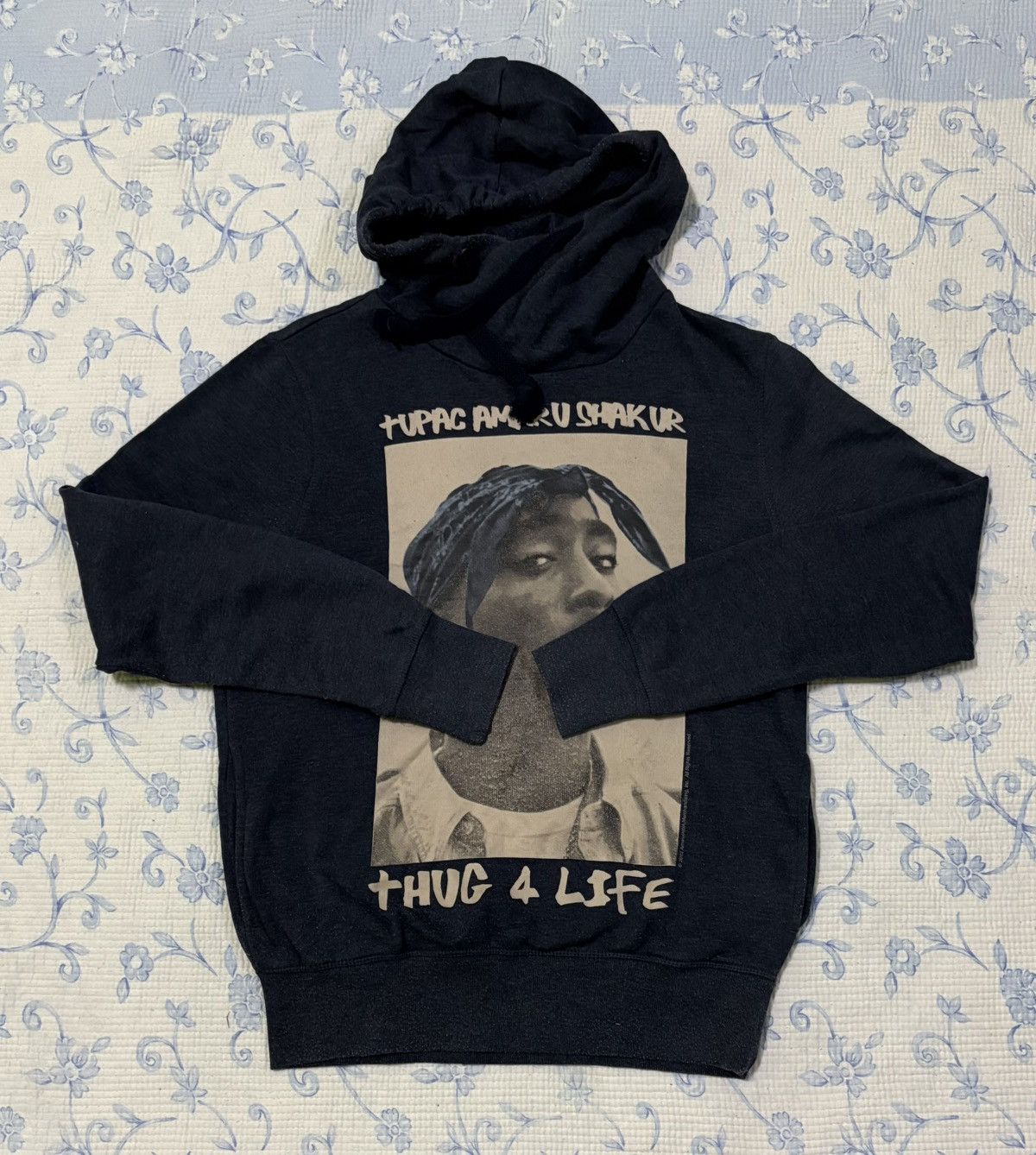 Band Tees Amaru Shakur Thug 4 Life Hip Hop Hoodies Size US S / EU 44-46 / 1 - 5 Thumbnail