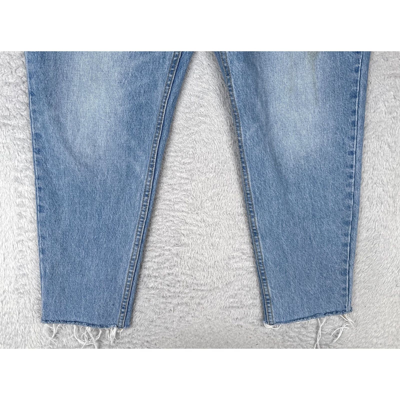 Levi's Levis Premium Jeans Womens 32x27 Blue Mom Jean High Rise Straight Leg Raw Hem Size 24" / US 00 / IT 34 - 2 Thumbnail