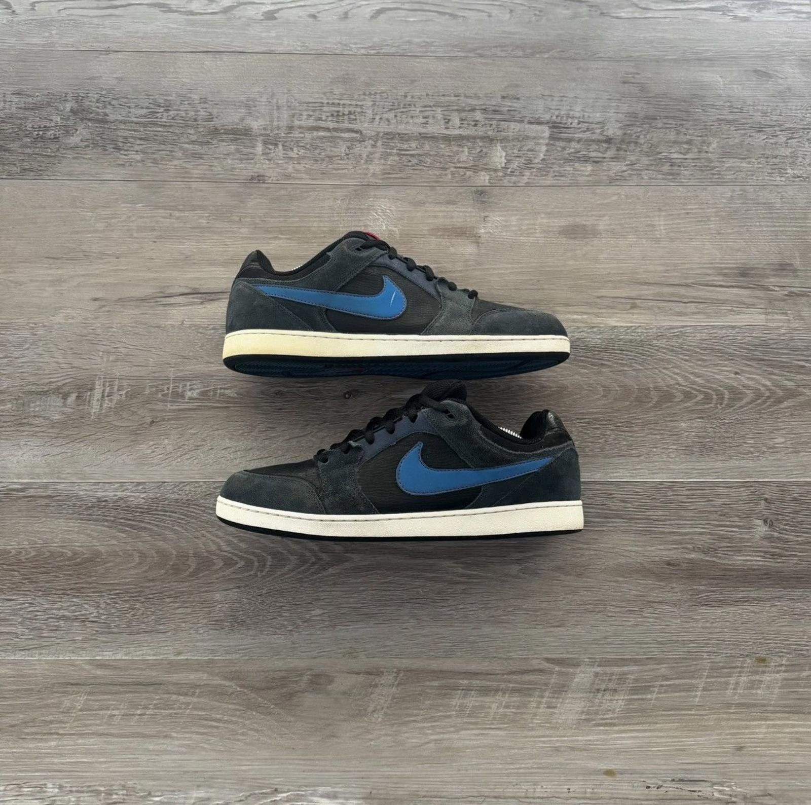 Nike NIKE • VNTG Hustle "Black Wolf Grey" (11M) Size US 11 / EU 44 - 1 Thumbnail