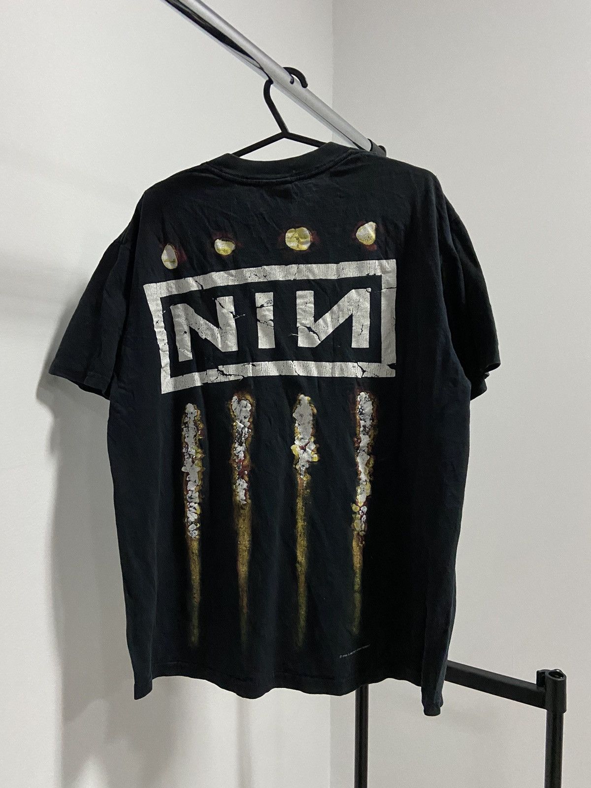 Nine inches 1994 Vintage Big Logo T Shirt Rock Band