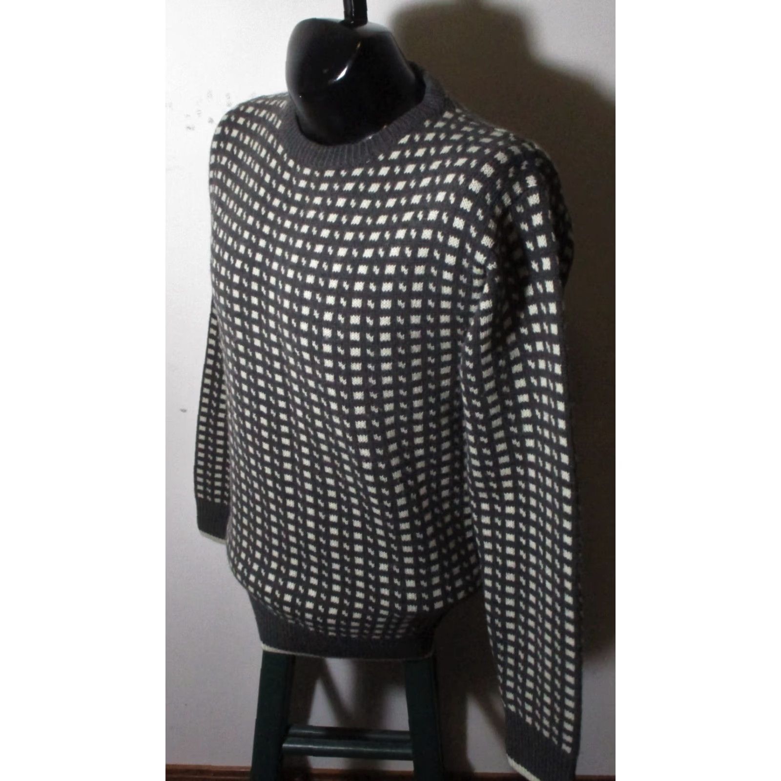 Vintage NORD Wool Crew Neck Sweater Men's M Brown Long Sleeve Pullover Knit Wool NWOT Vintage No (adjusted to original words only) Size US M / EU 48-50 / 2 - 4 Thumbnail