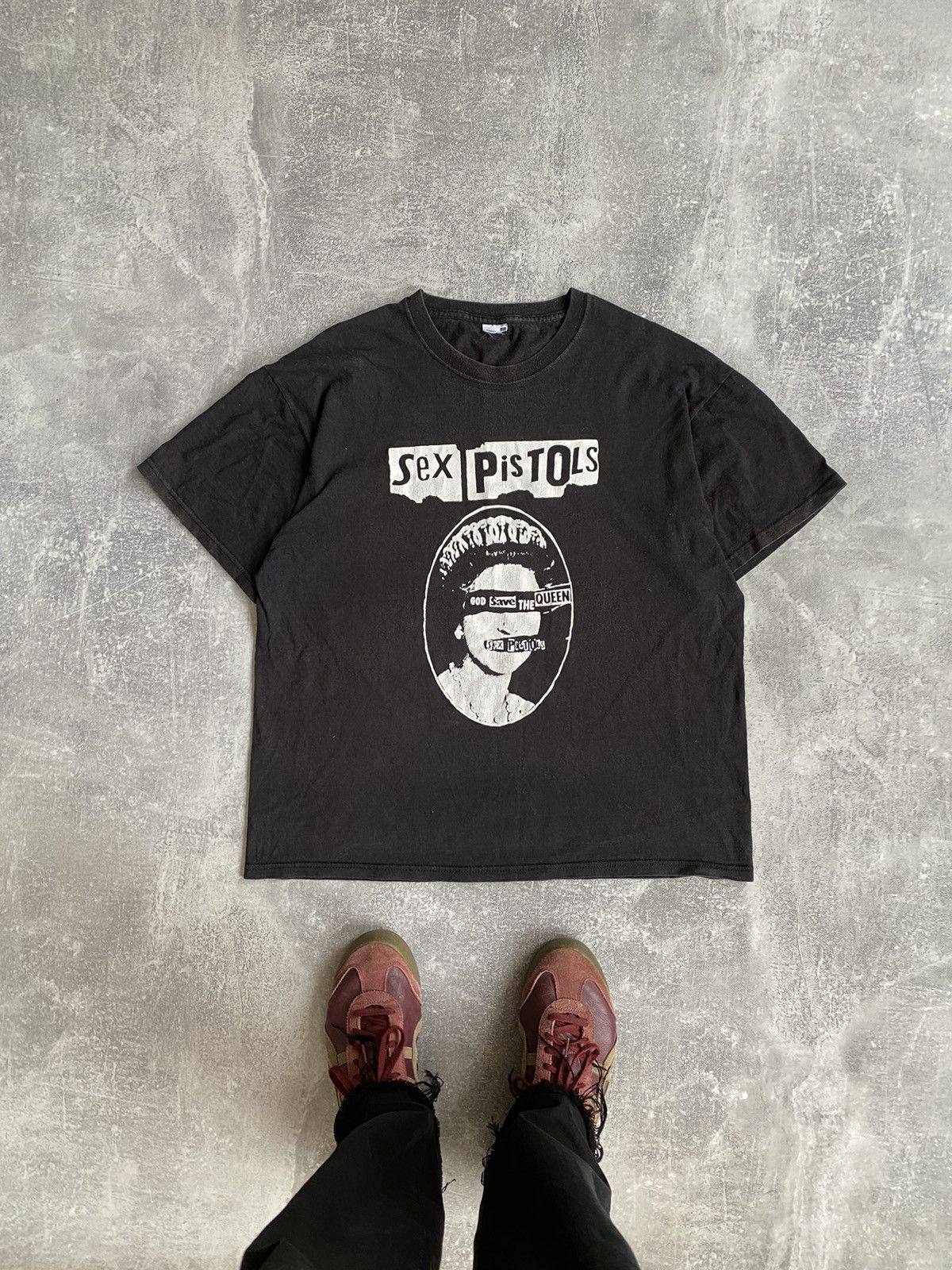 Pre-owned Band Tees X Rock T Shirt Sex Pistols God Save The Queen Oversize Cropped T-shirt In Black