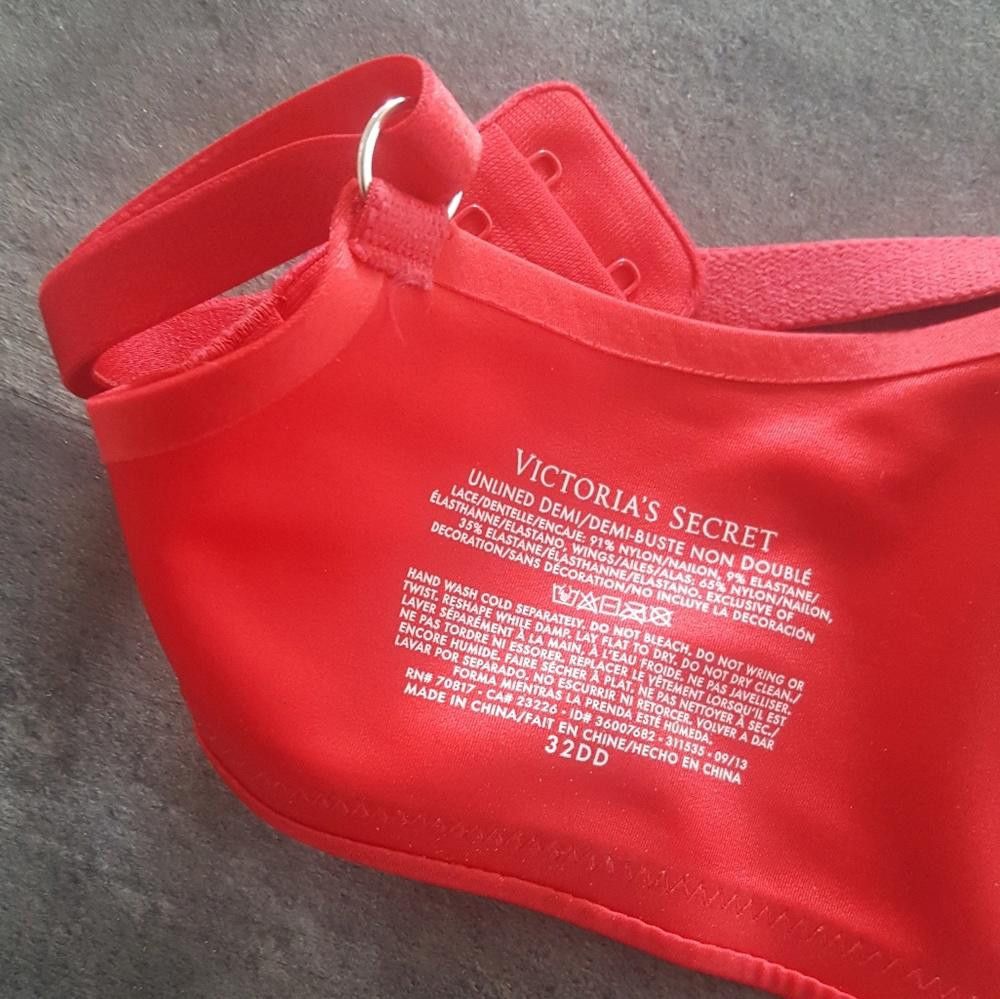 Designer Red Valentine Lace Detailed VS Bra Size ONE SIZE - 3 Thumbnail