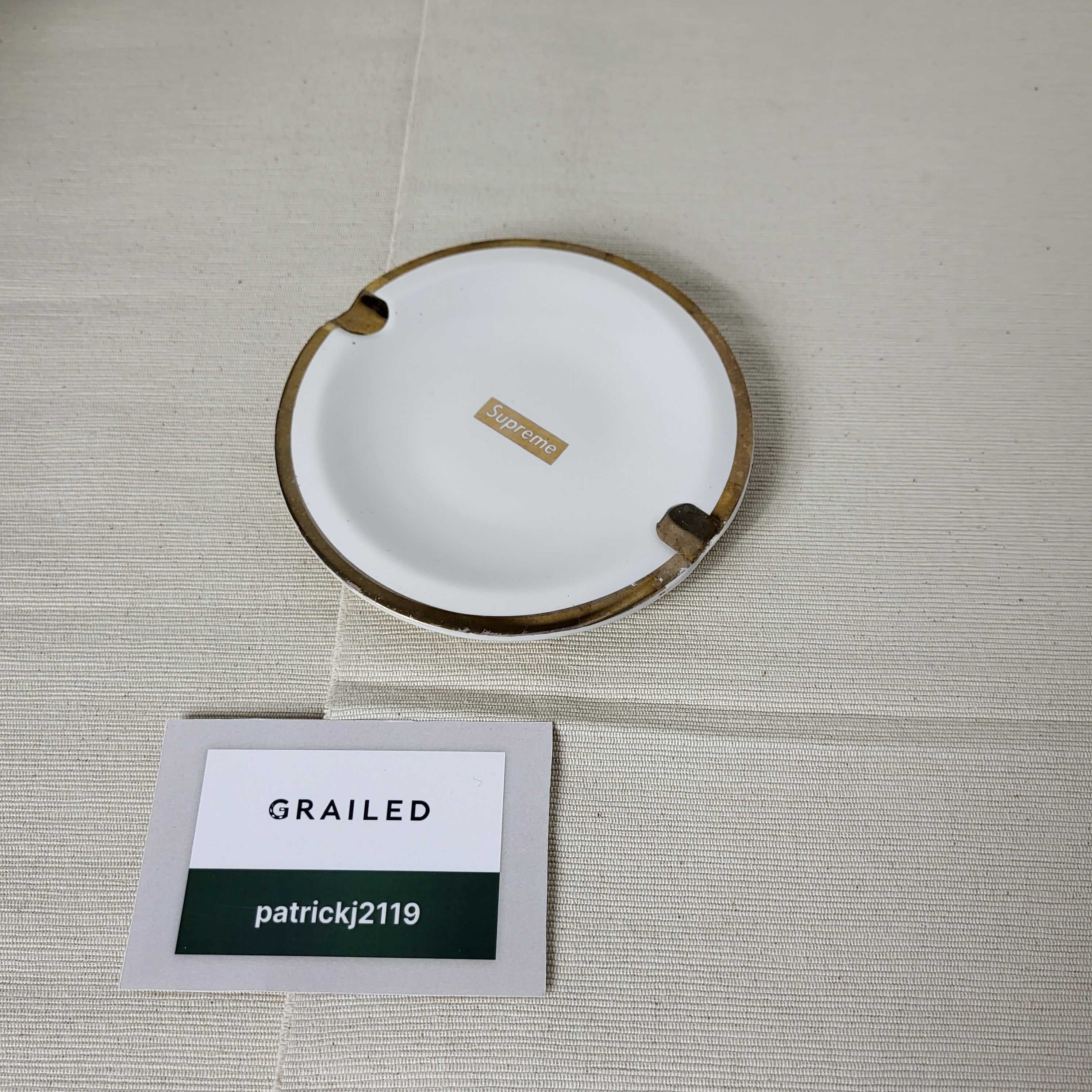 Supreme Supreme Gold Trim Ceramic Ashtray (White/Gold) Size ONE SIZE - 2 Thumbnail