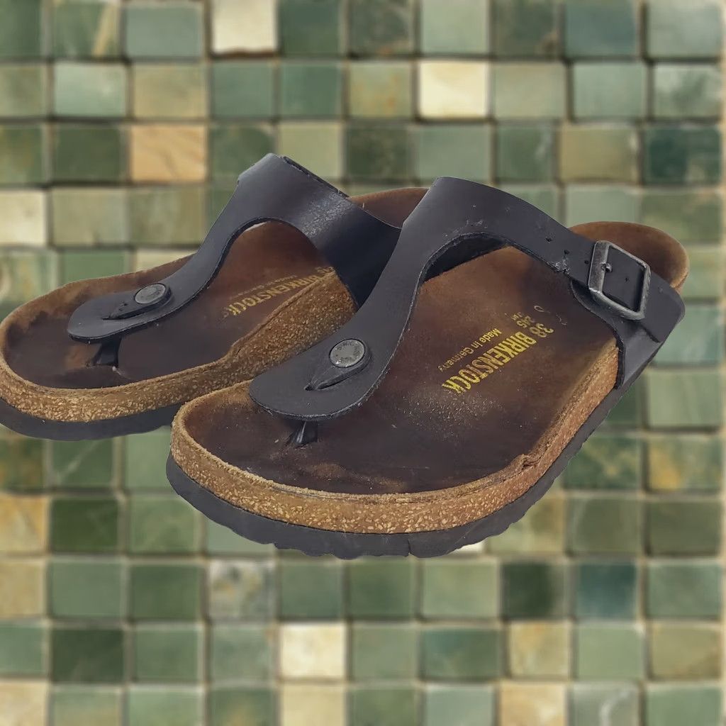 Birkenstock Birkenstock Gizeh Sandals Black Womens Sz 7 US 38 EU Birko-Flor Flip Flop Hippie Size US 7 / IT 37 - 1 Thumbnail