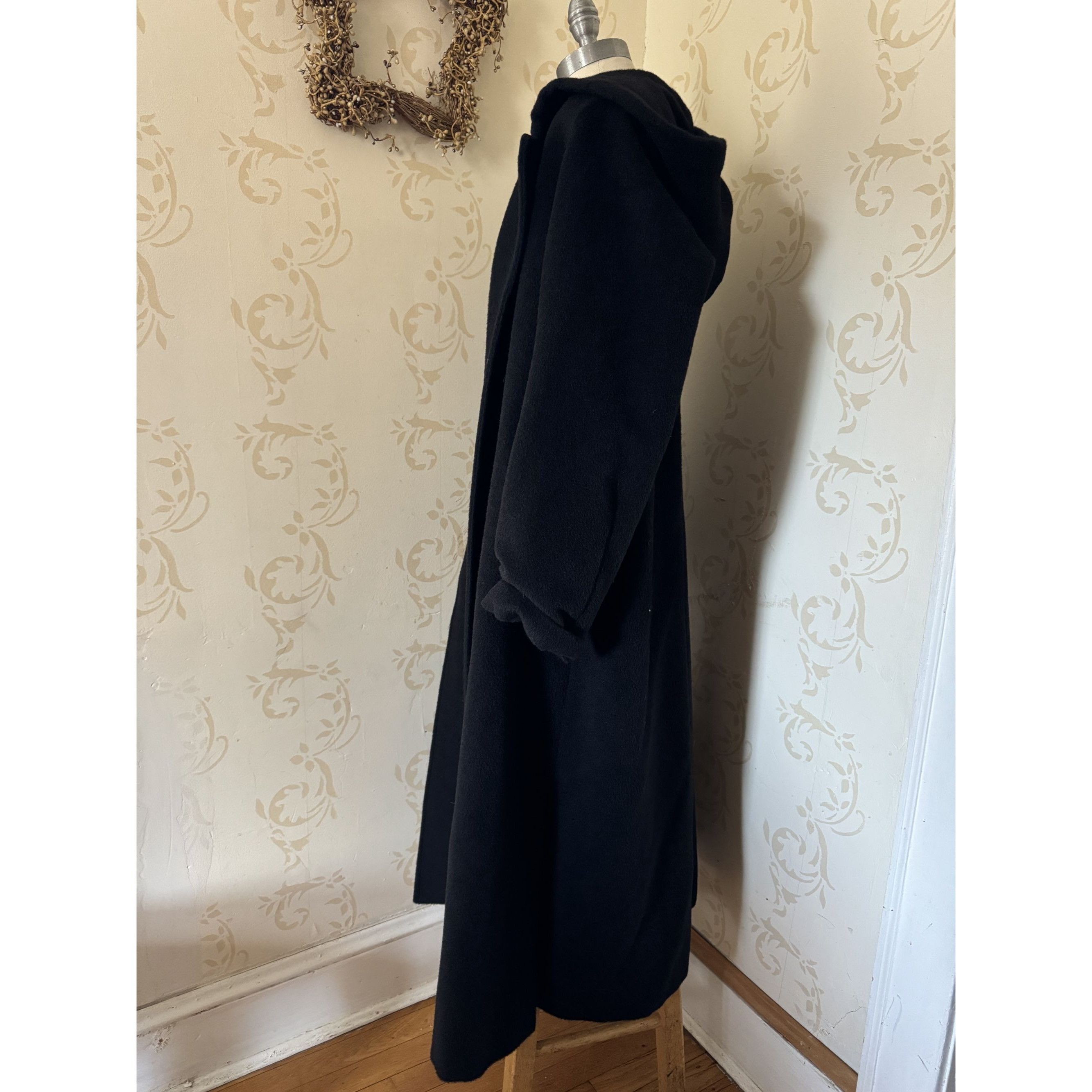 Cinzia Rocca Ladies Size 10 Italy Cinzia Rocca Baby Alpaca Maxi Hoodie Be Size L / US 10 / IT 46 - 3 Thumbnail