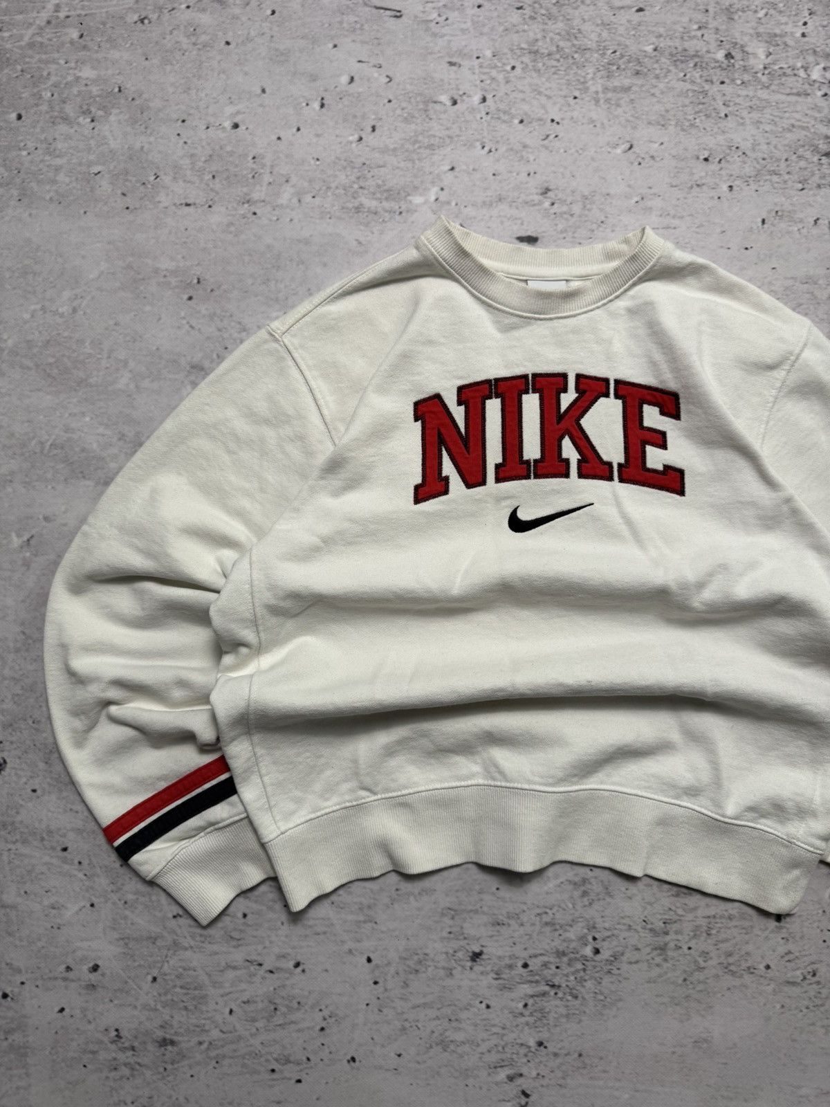 Nike × Vintage NIKE VINTAGE CENTER LOGO OVERSIZE BOXY SWEATSHIRT Size US M / EU 48-50 / 2 - 2 Thumbnail