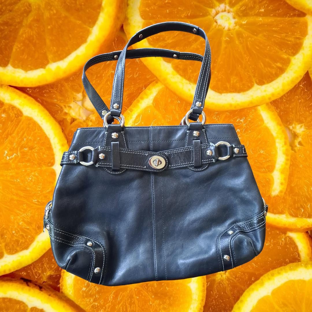 Coach Coach Black Leather Expandable Shoulder Bag Size ONE SIZE - 1 Thumbnail