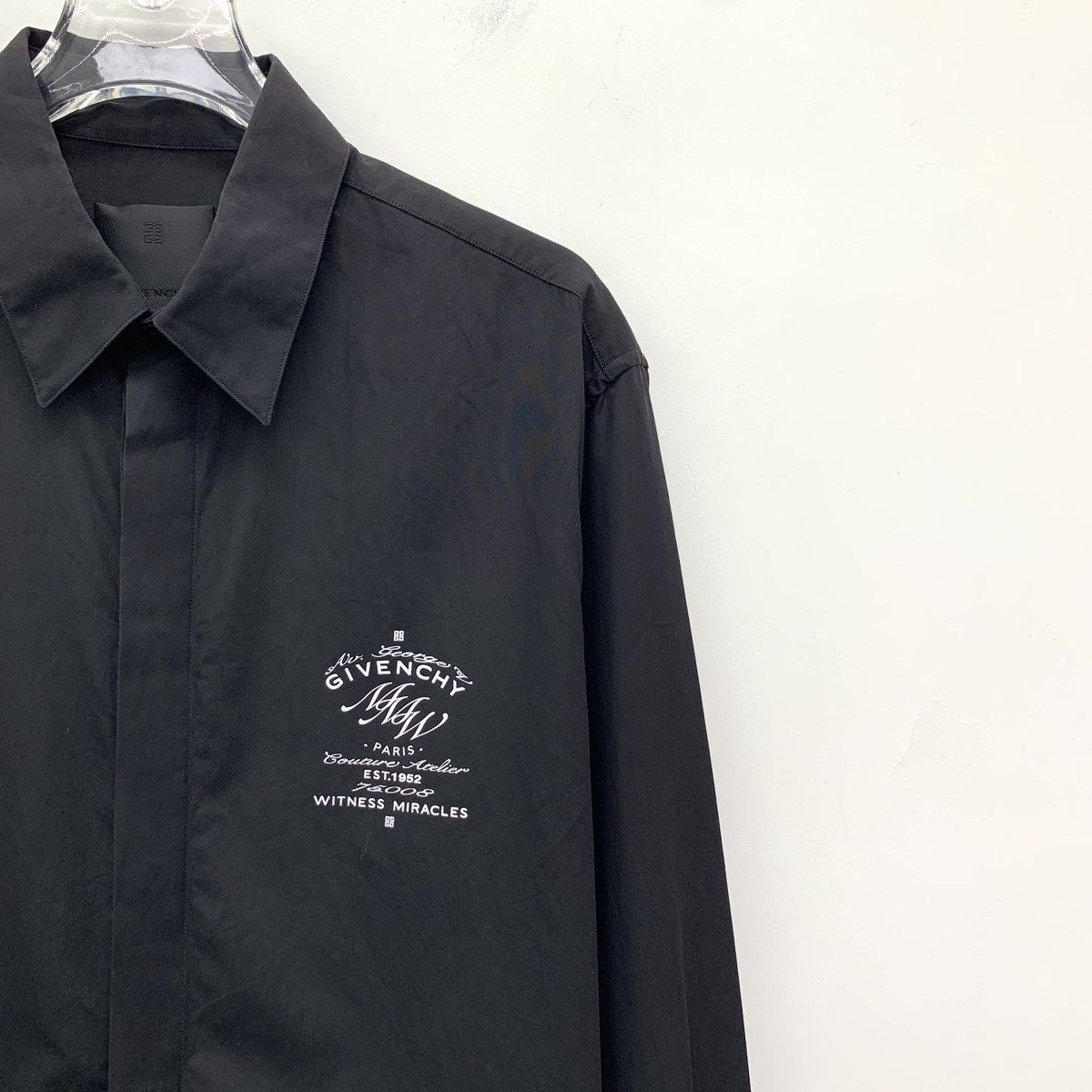 Givenchy Givenchy Black Logo Printed Cotton Long Sleeve Shirt K26WX Size US XS / EU 42 / 0 - 3 Thumbnail