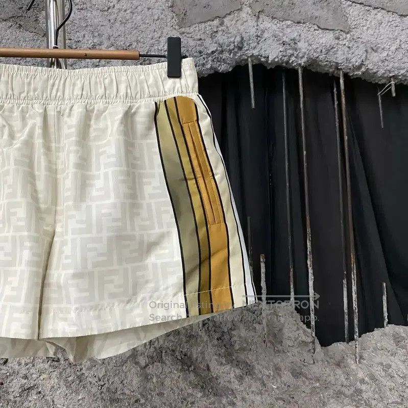 Fendi Fendi Summer Beige Women's Shorts . Size 26" / US 2 / IT 38 - 3 Thumbnail