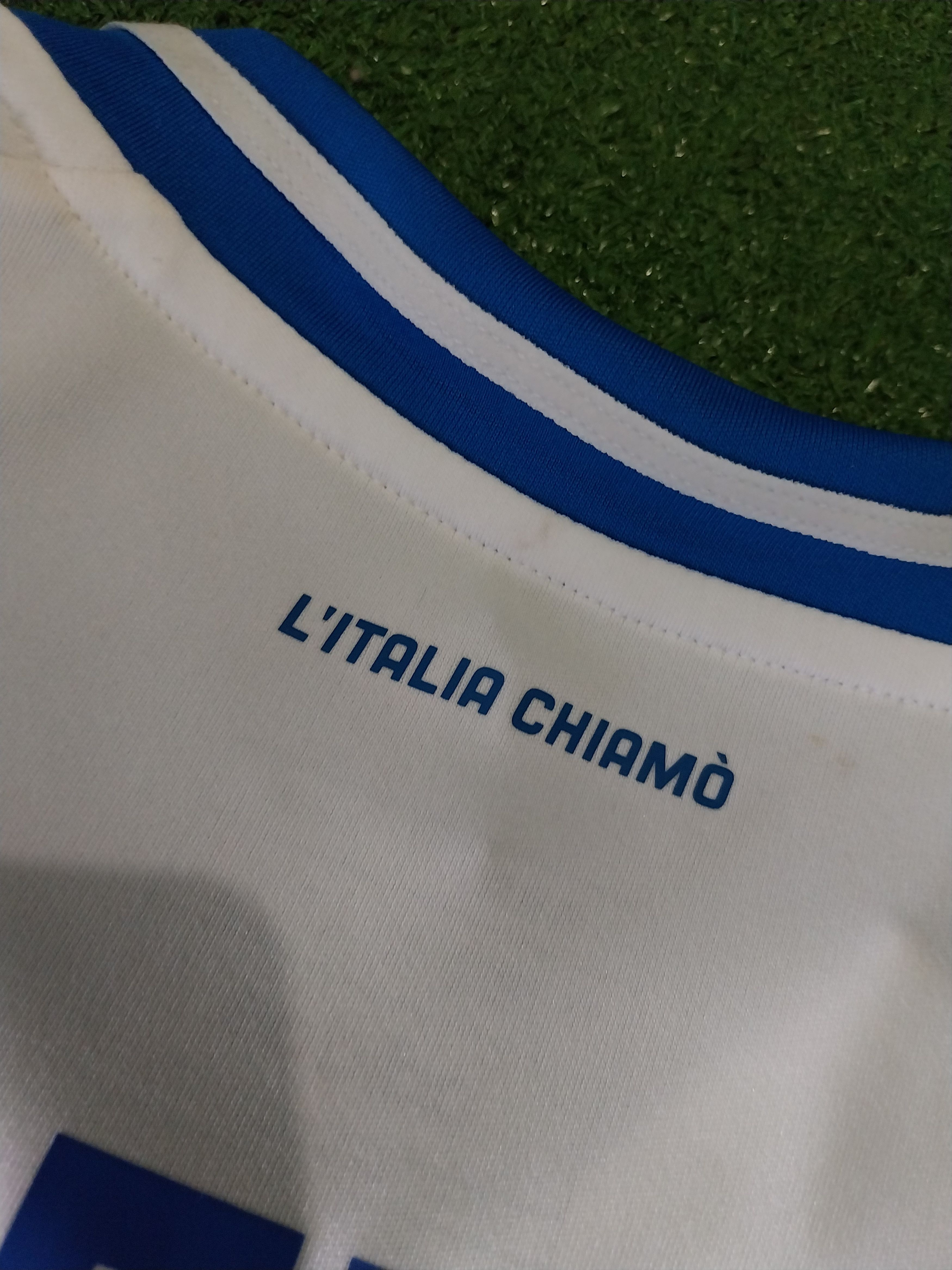 Adidas Italy away 2024/2025 nicolo barella jersey football Size US L / EU 52-54 / 3 - 9 Thumbnail
