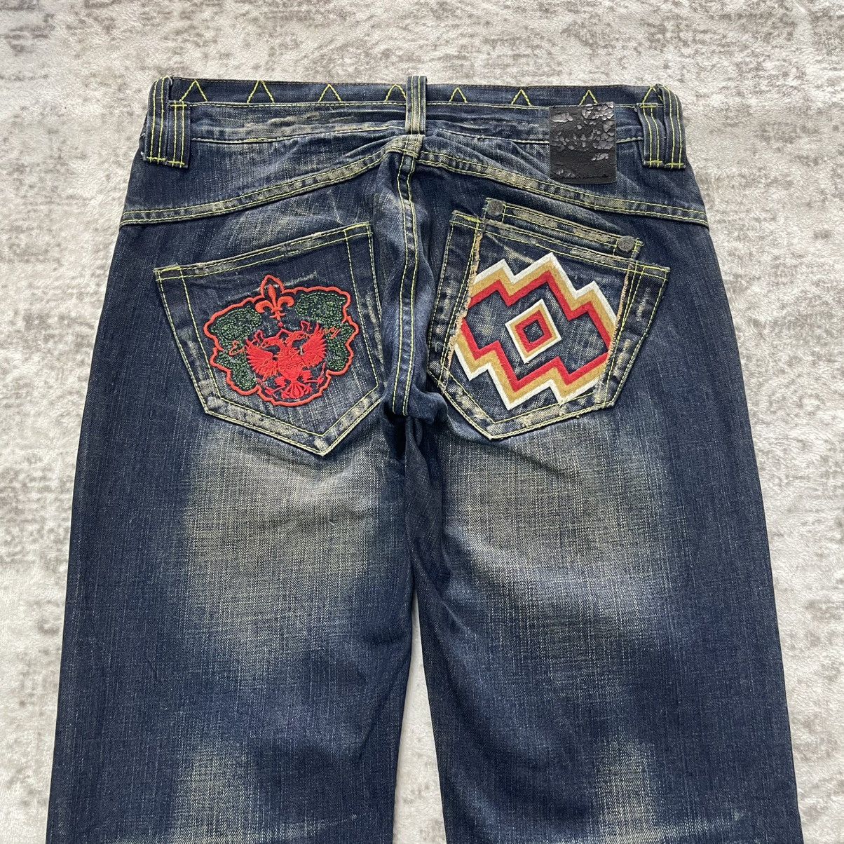 Japanese Brand Stonehedge Aztec Tribal Embroidered Double Waist Flare Jeans Size US 30 / EU 46 - 12 Thumbnail