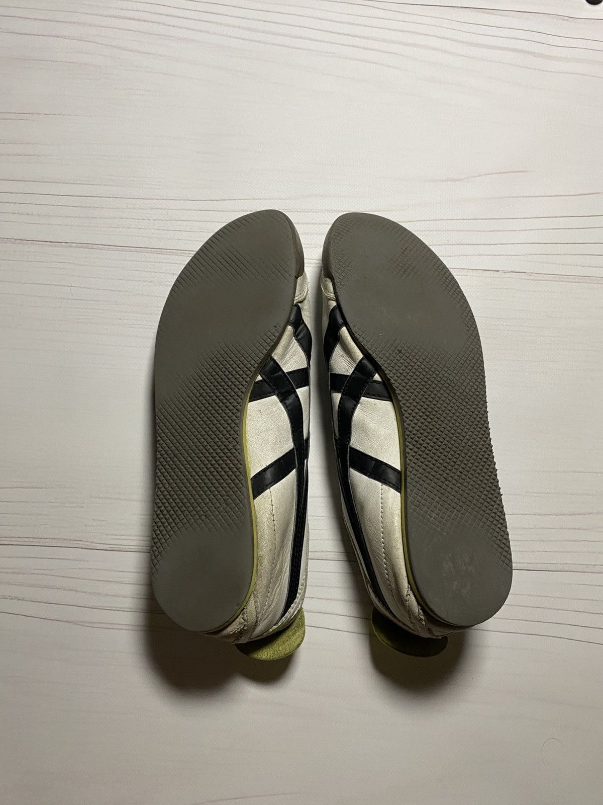 Japanese Brand × Onitsuka Tiger × Vintage Vintage Onitsuka Tiger leather upper worn y2k sneakers Size US 9.5 / EU 42-43 - 15 Thumbnail