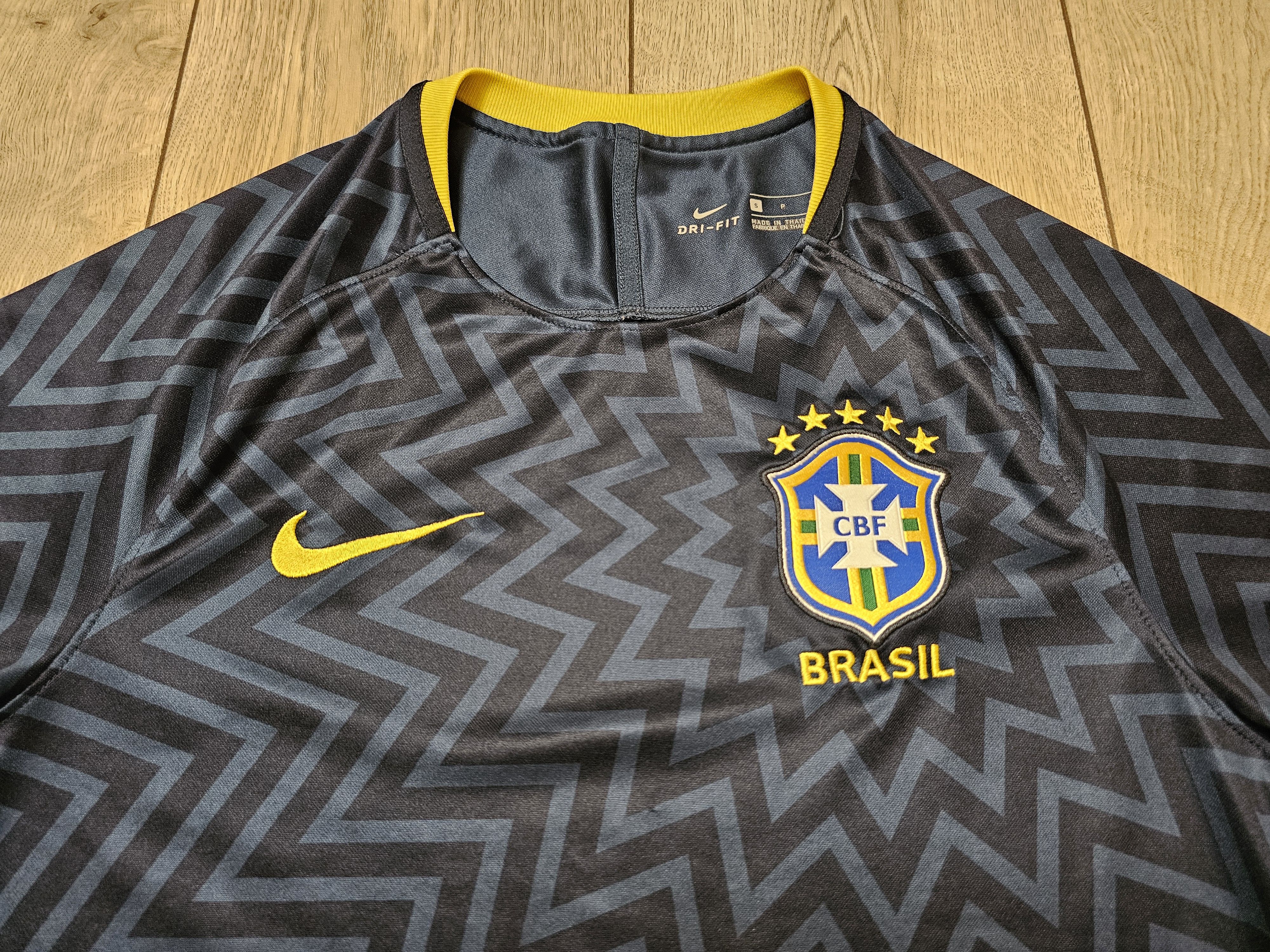 Nike BRAZIL 2018 TRAINING FOOTBALL SHIRT SOCCER JERSEY Size US S / EU 44-46 / 1 - 3 Thumbnail