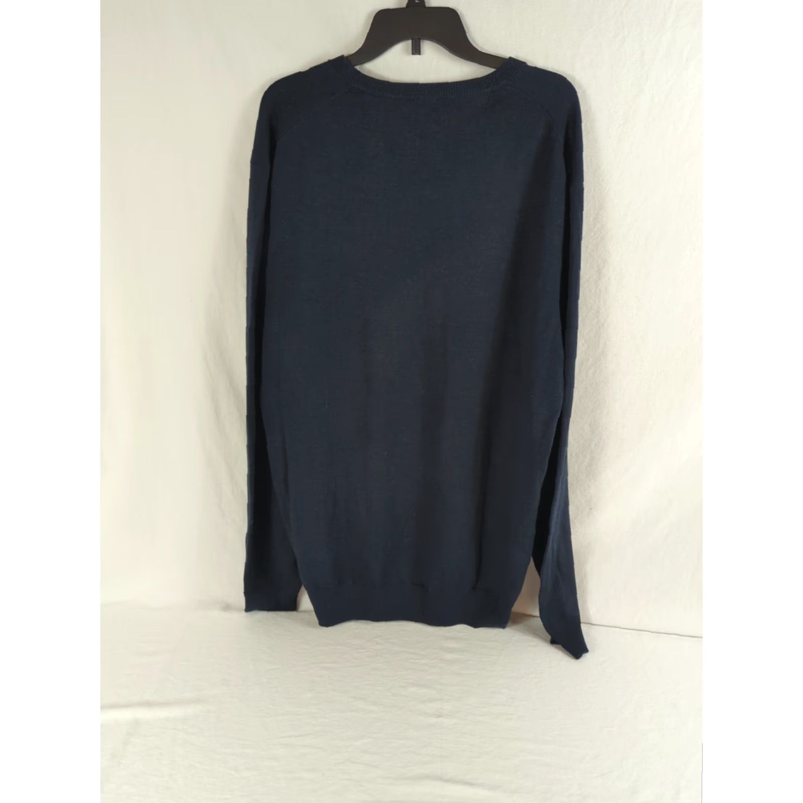 Jos. A. Bank Jos A Bank traveler merino wool pullover sweater 3XL Tall Blue V-Neck Long Sleeve Knit Solid Men Shirt Size US XXL / EU 58 / 5 - 5 Thumbnail