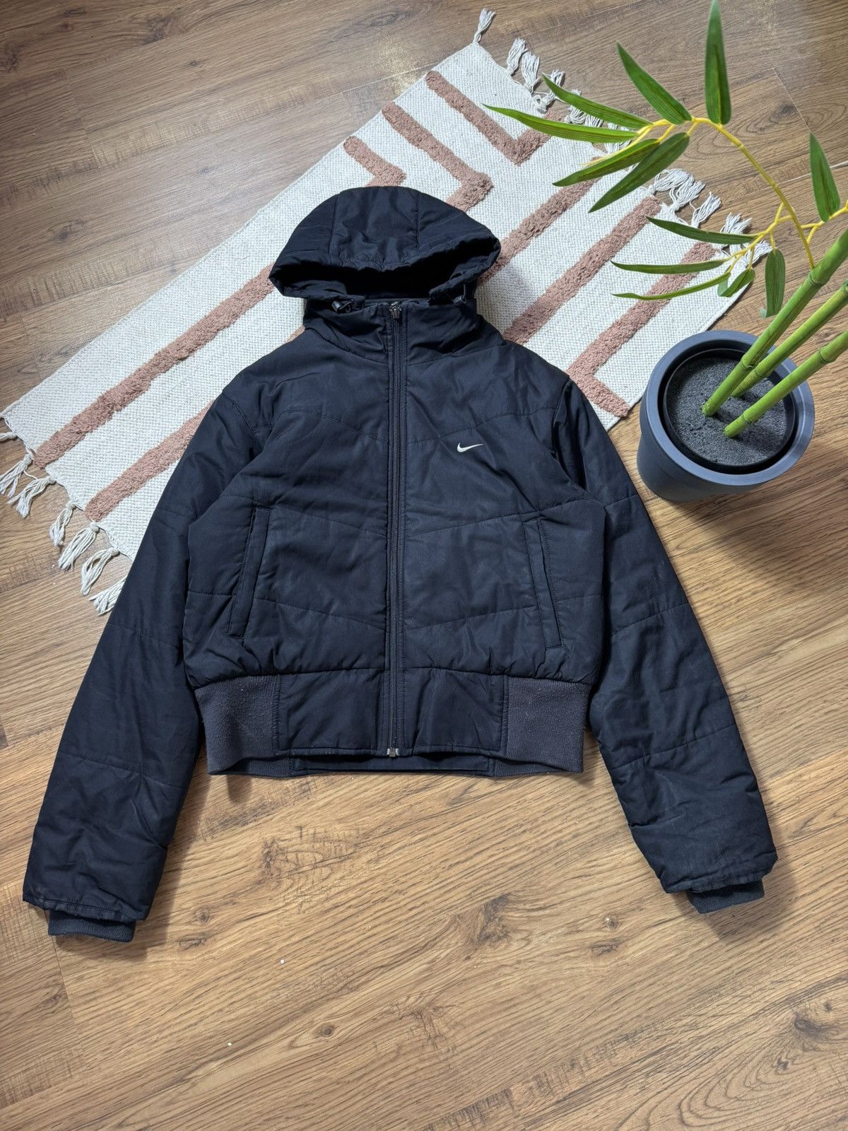 Nike VINTAGE NIKE 2000s CROPPED DOWN PUFFER JACKET Size XL / US 12-14 / IT 48-50 - 4 Thumbnail
