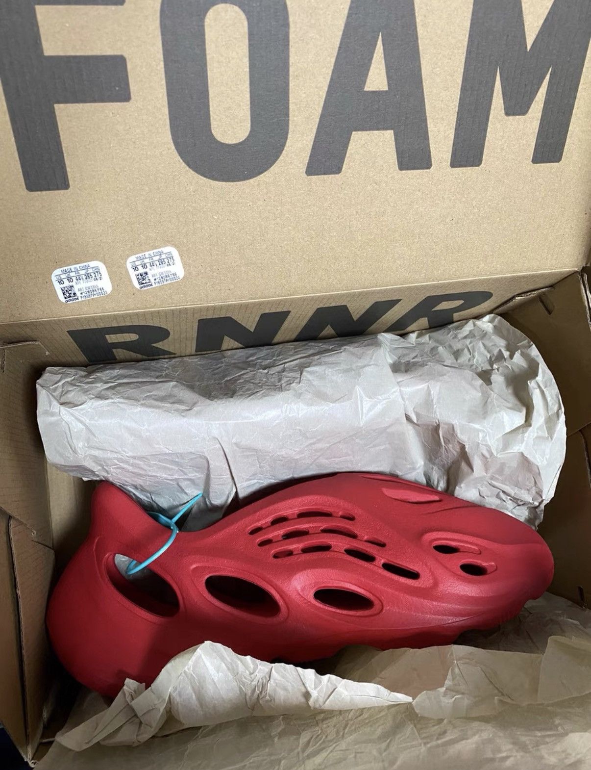 Adidas Adidas Yeezy Foam Runner Vermilion K37 Size US 10.5 / EU 43-44 - 7 Thumbnail