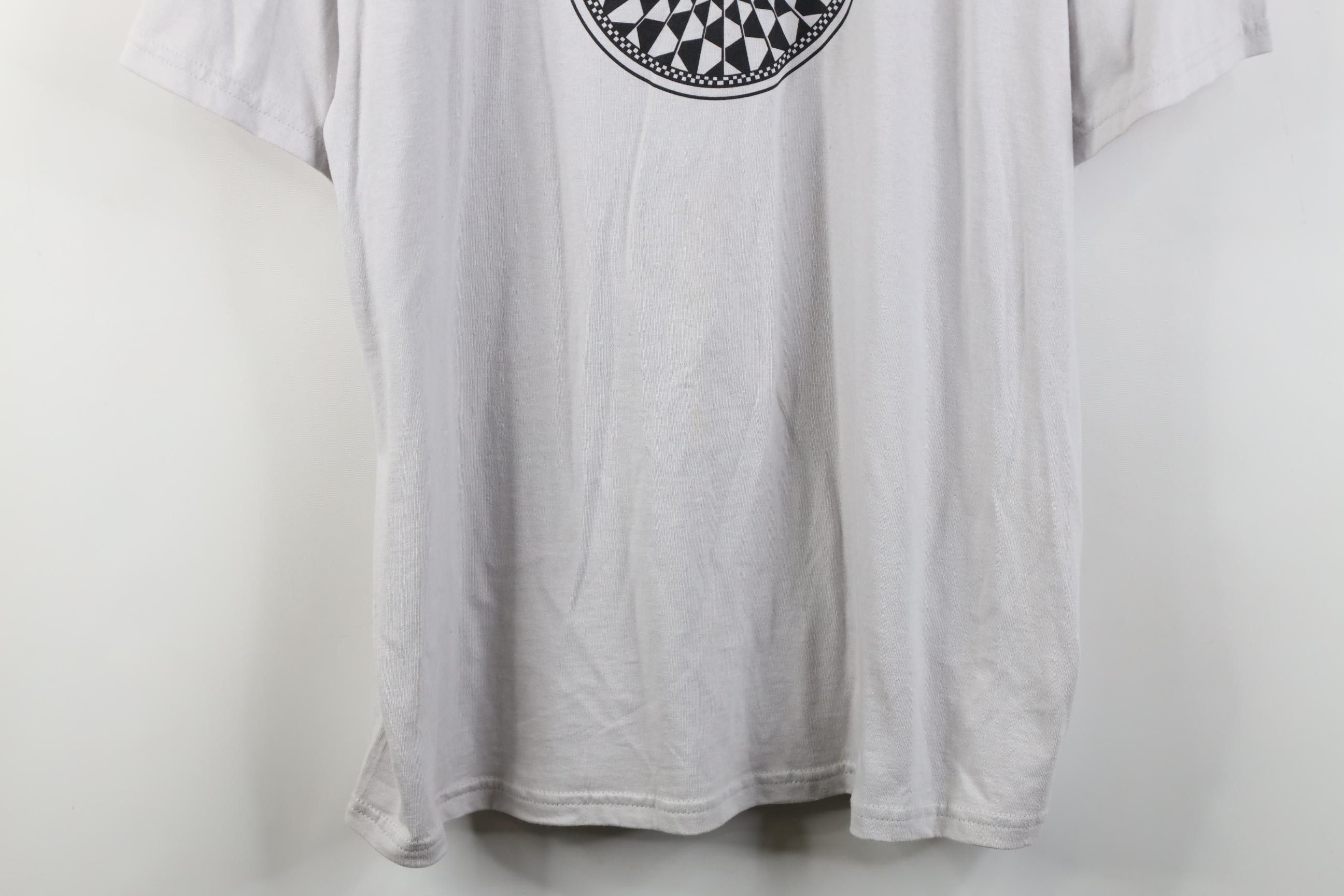 Vintage Deadstock Vintage International Garden of Peace T-Shirt Size US XXL / EU 58 / 5 - 3 Thumbnail