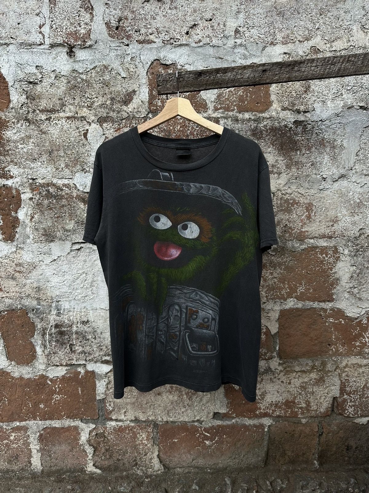 Vintage Oscar the grouch Shadow Black out | Grailed