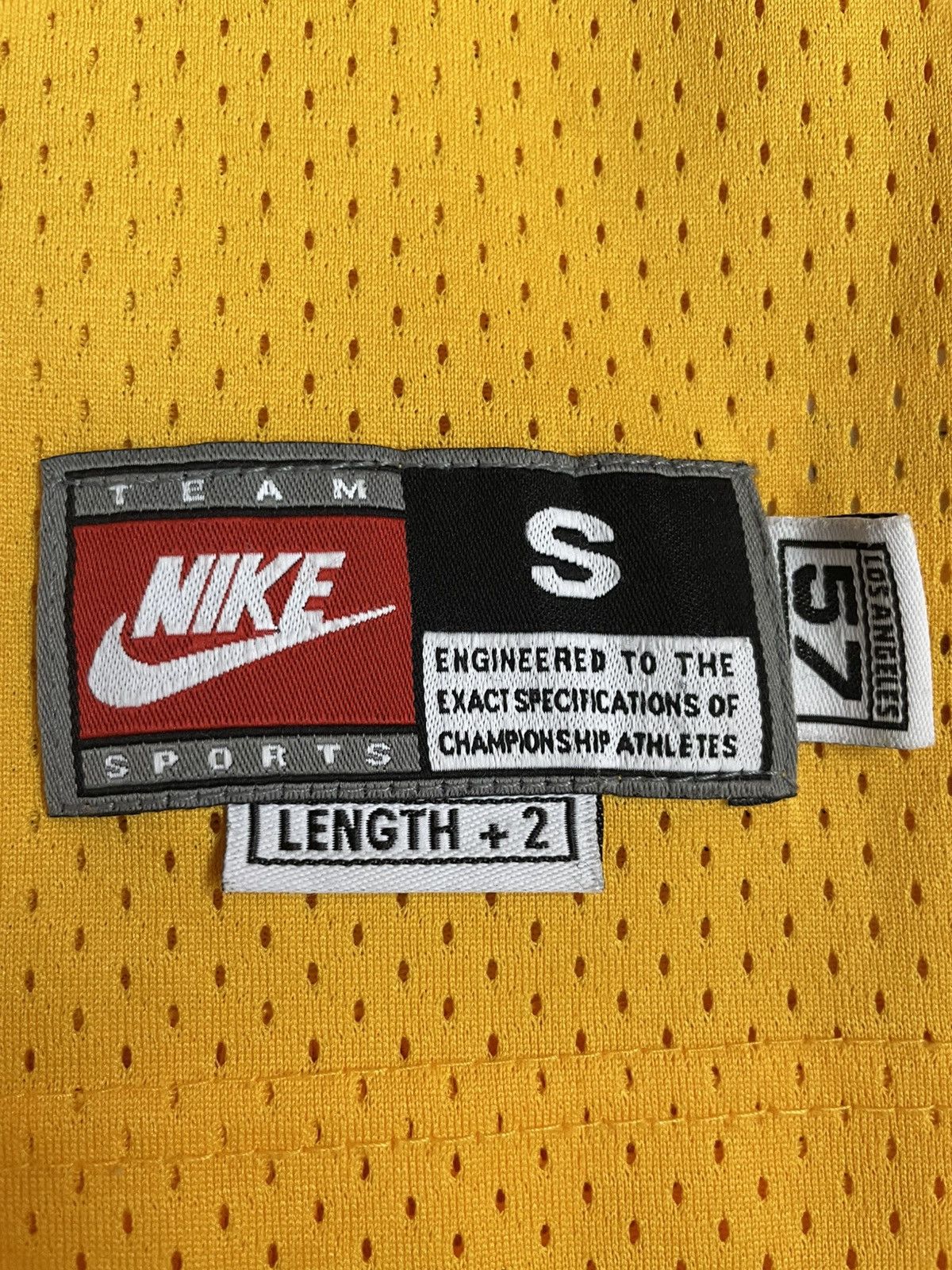 NBA Vintage Nike Kobe Bryant #8 Lakers Swingman Gold Purple Size US S / EU 44-46 / 1 - 3 Thumbnail